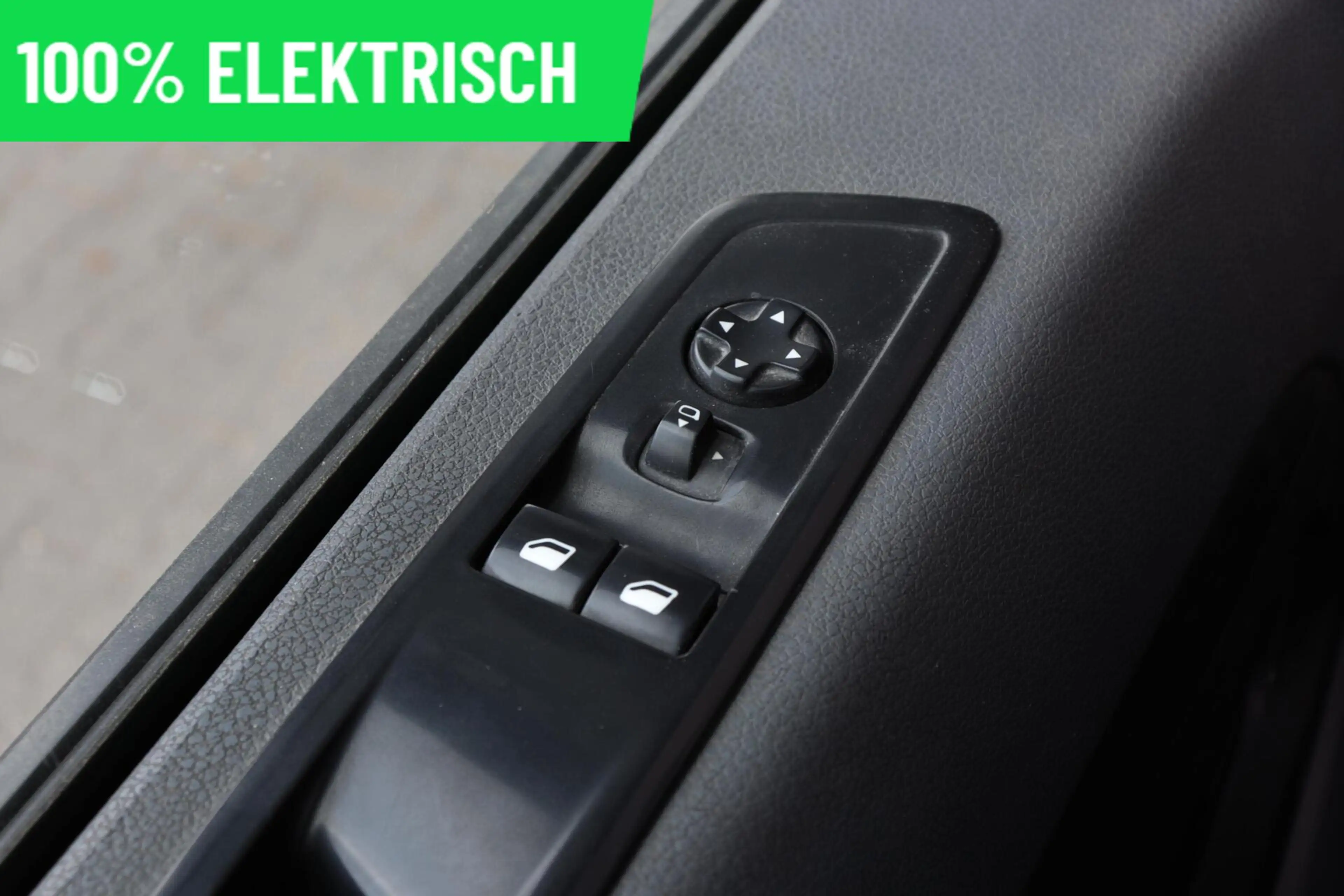 Peugeot e-Expert Long 75 kWh l NAVI l CLIMA l 360 CAMERA l HEAD UP — photo 34