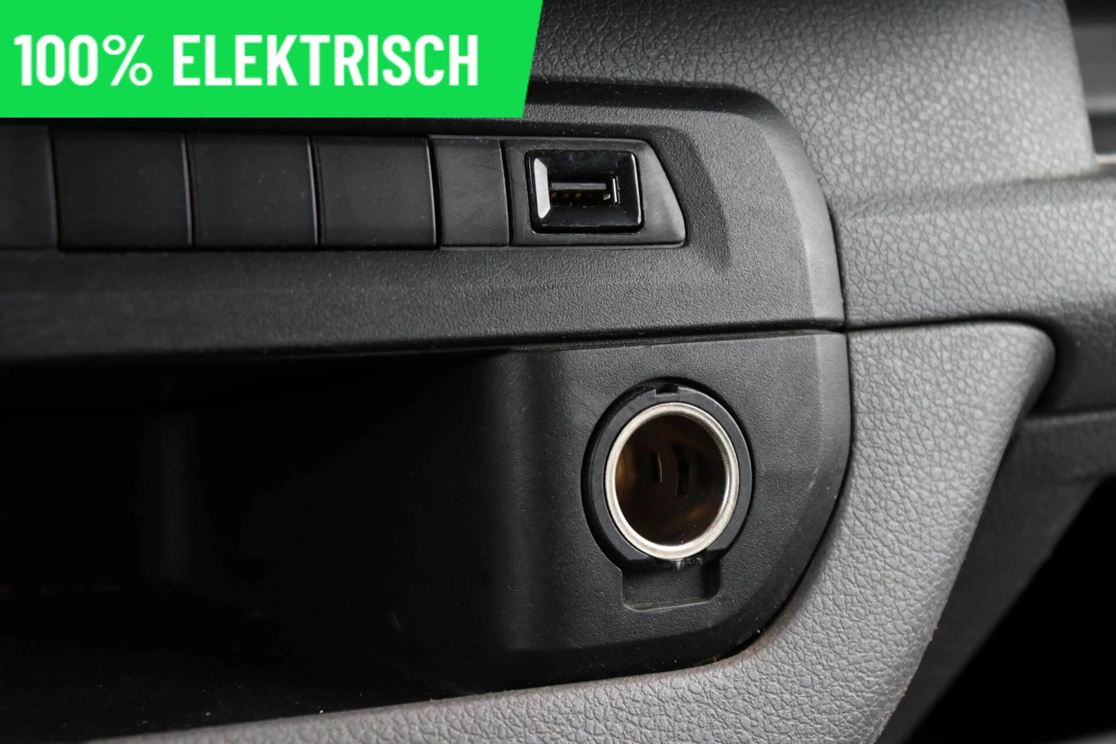 Peugeot e-Expert Long 75 kWh l NAVI l CLIMA l 360 CAMERA l HEAD UP — photo 33