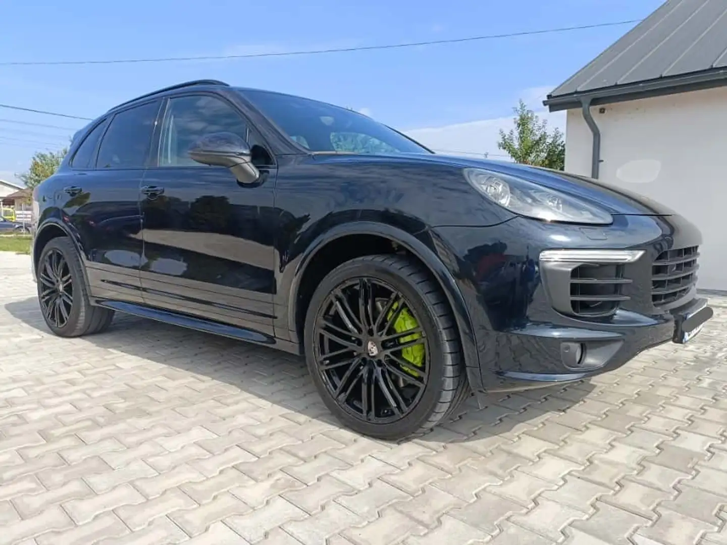 Porsche Cayenne S e-Hybrid Tiptronic Sport Package - 2