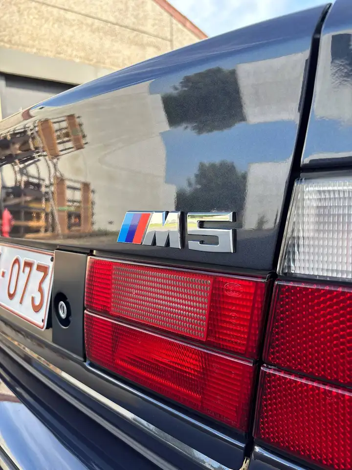 BMW M5 E34, foto 10
