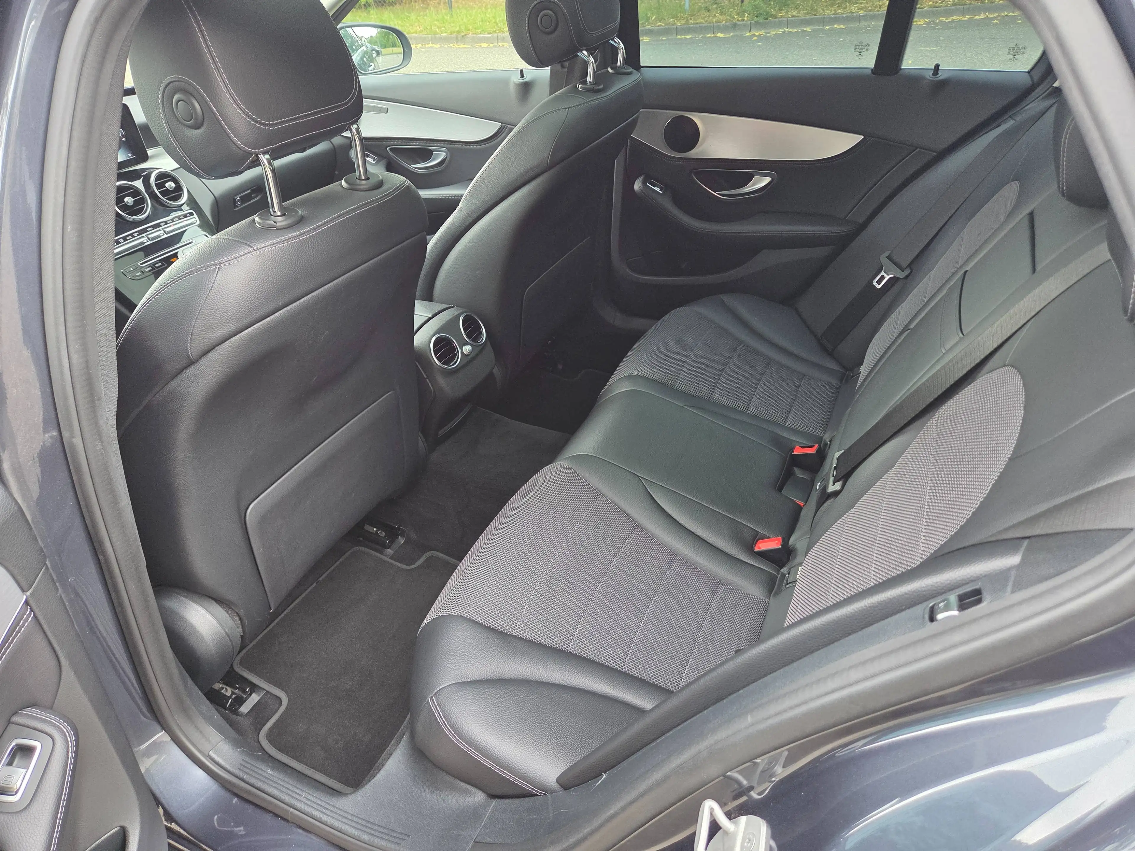 Mercedes-Benz C 220 C 220 BlueTec — photo 9