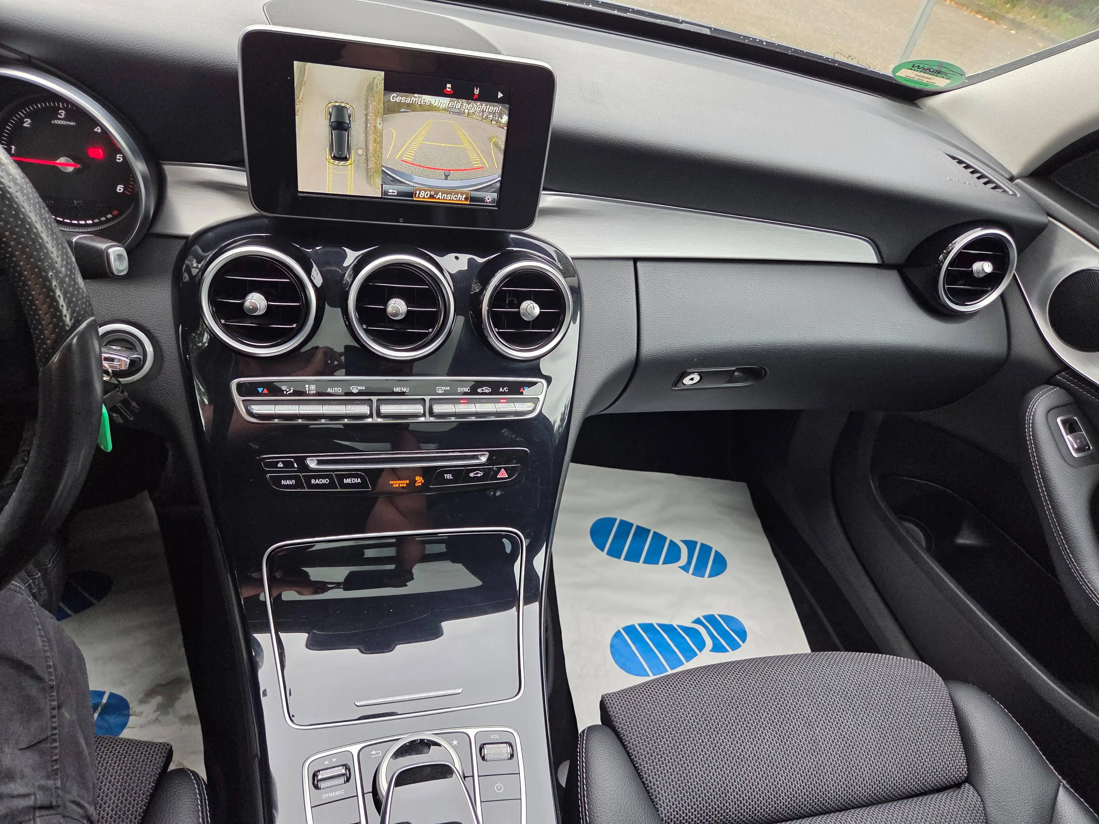 Mercedes-Benz C 220 C 220 BlueTec — photo 15