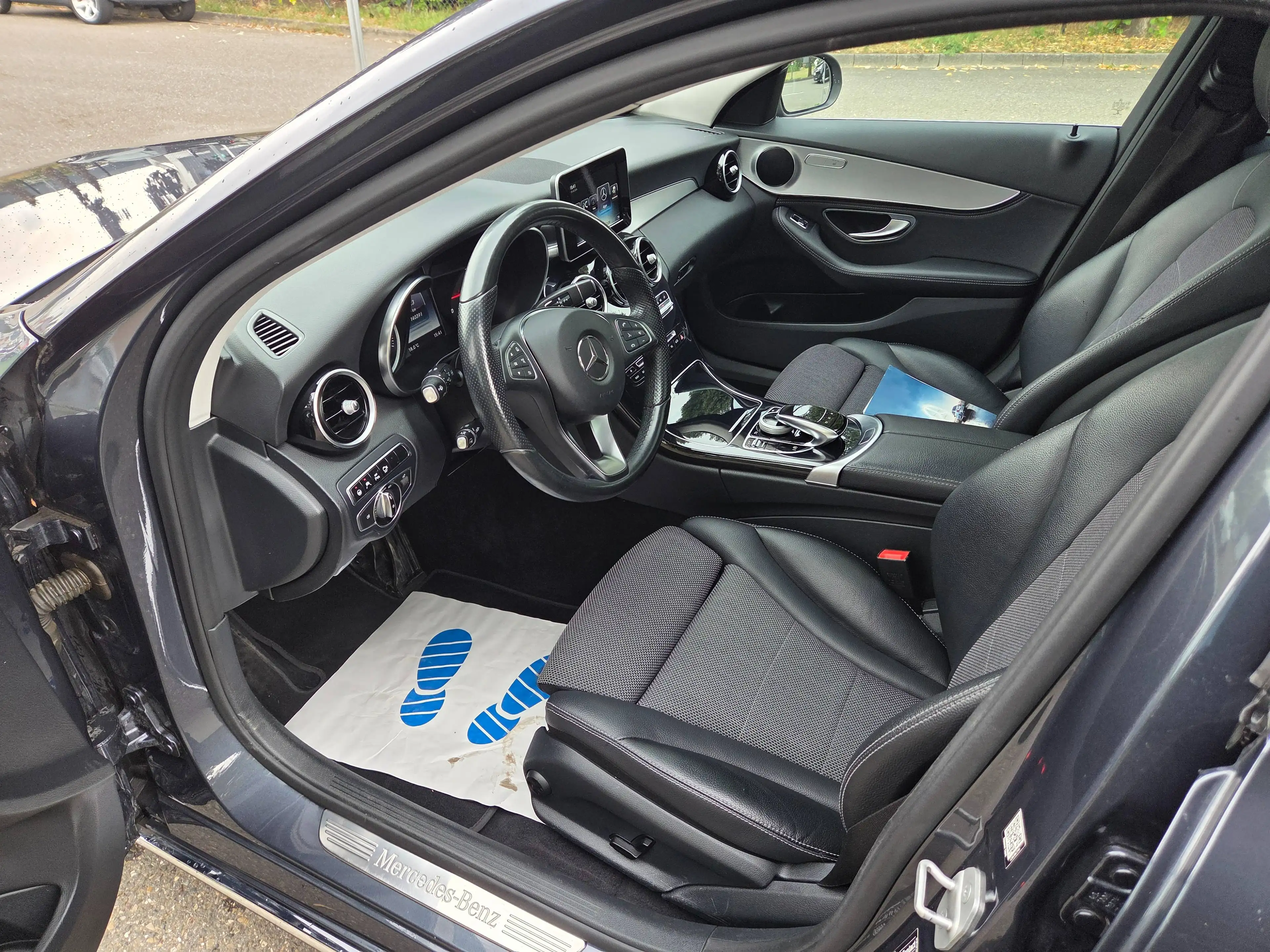 Mercedes-Benz C 220 C 220 BlueTec — photo 11