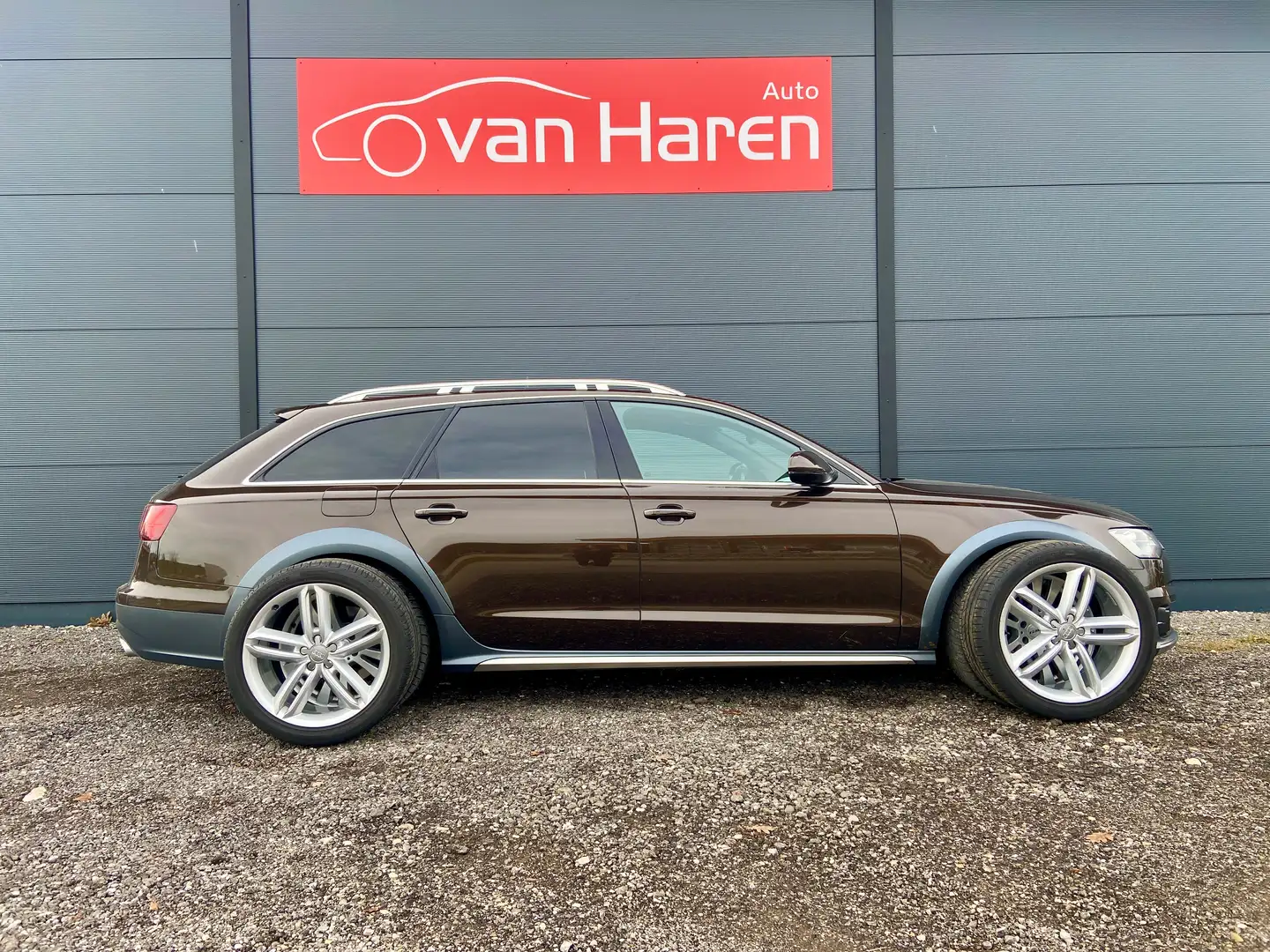Audi A6 allroad 3.0 TDI quattro Voll Braun - 1