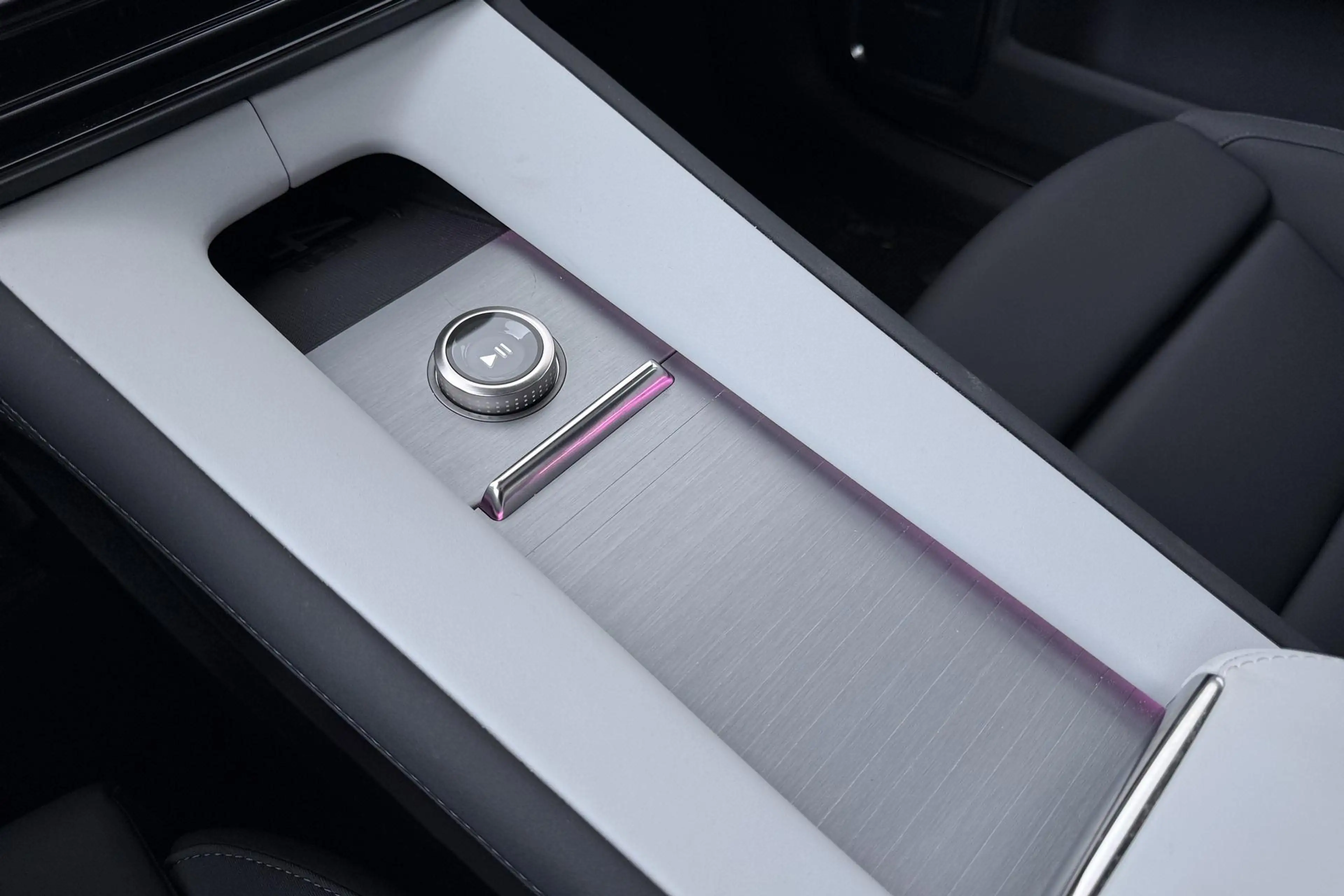 Polestar 4 Long Range Single motor Plus 100 kWh | Plus | Pilo — photo 32