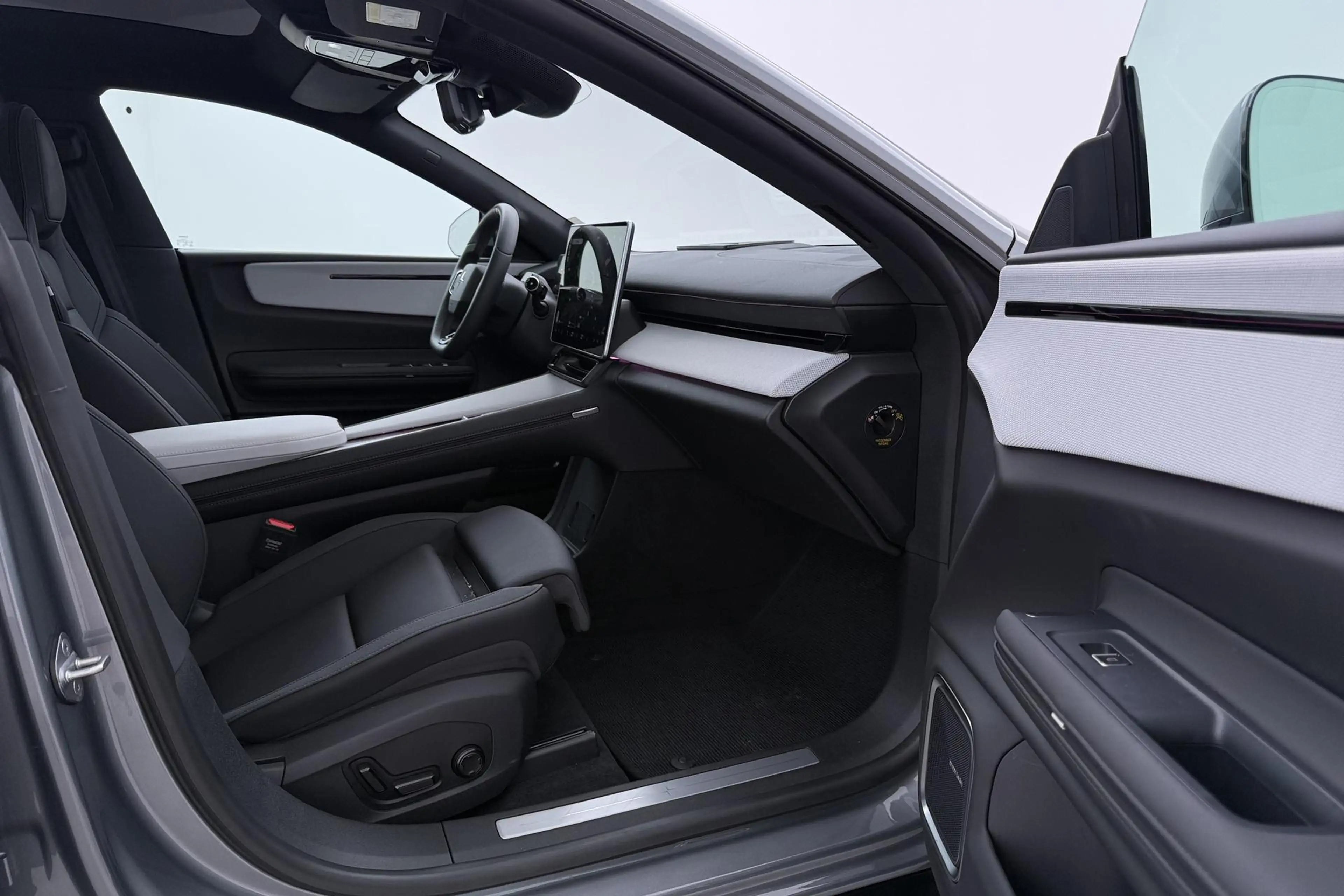 Polestar 4 Long Range Single motor Plus 100 kWh | Plus | Pilo — photo 5
