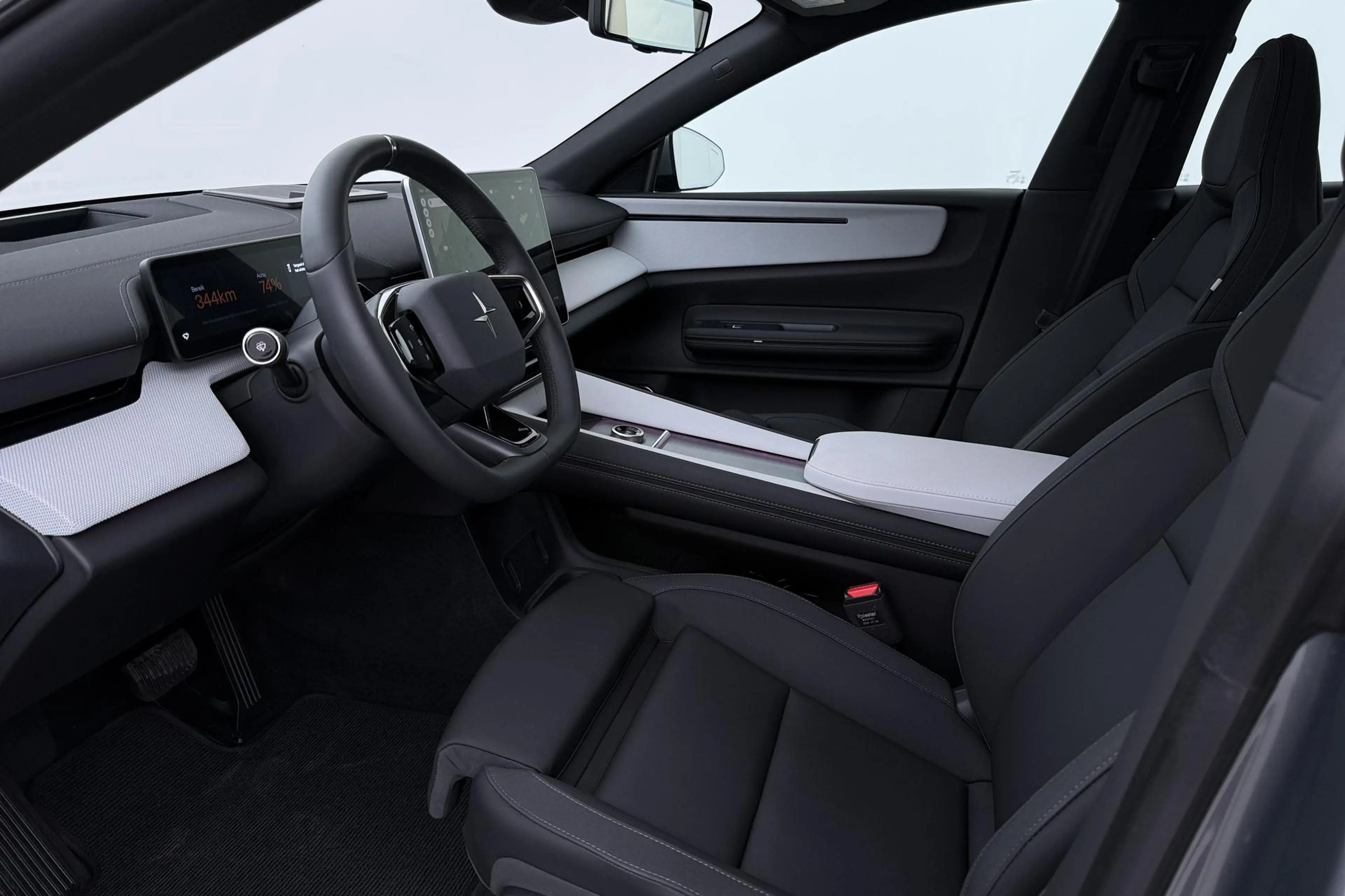 Polestar 4 Long Range Single motor Plus 100 kWh | Plus | Pilo — photo 3