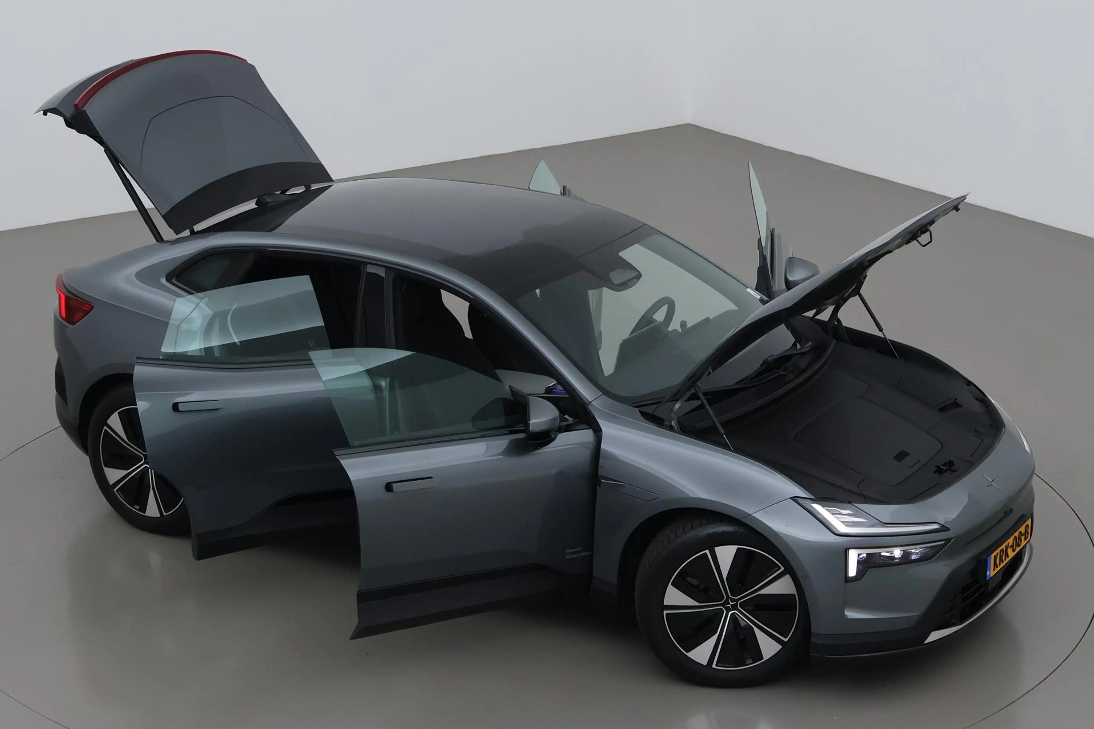 Polestar 4 Long Range Single motor Plus 100 kWh | Plus | Pilo — photo 6