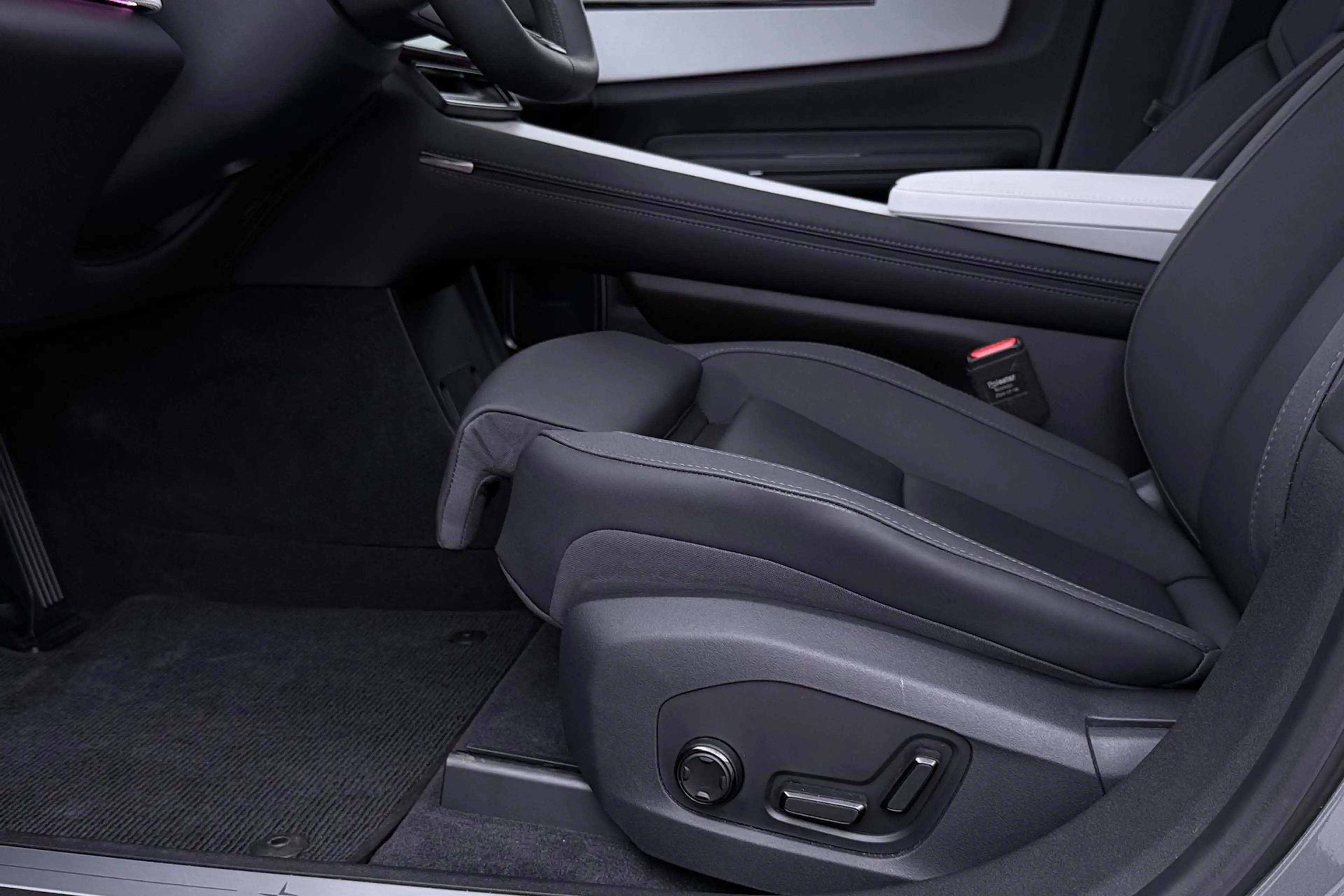 Polestar 4 Long Range Single motor Plus 100 kWh | Plus | Pilo — photo 42