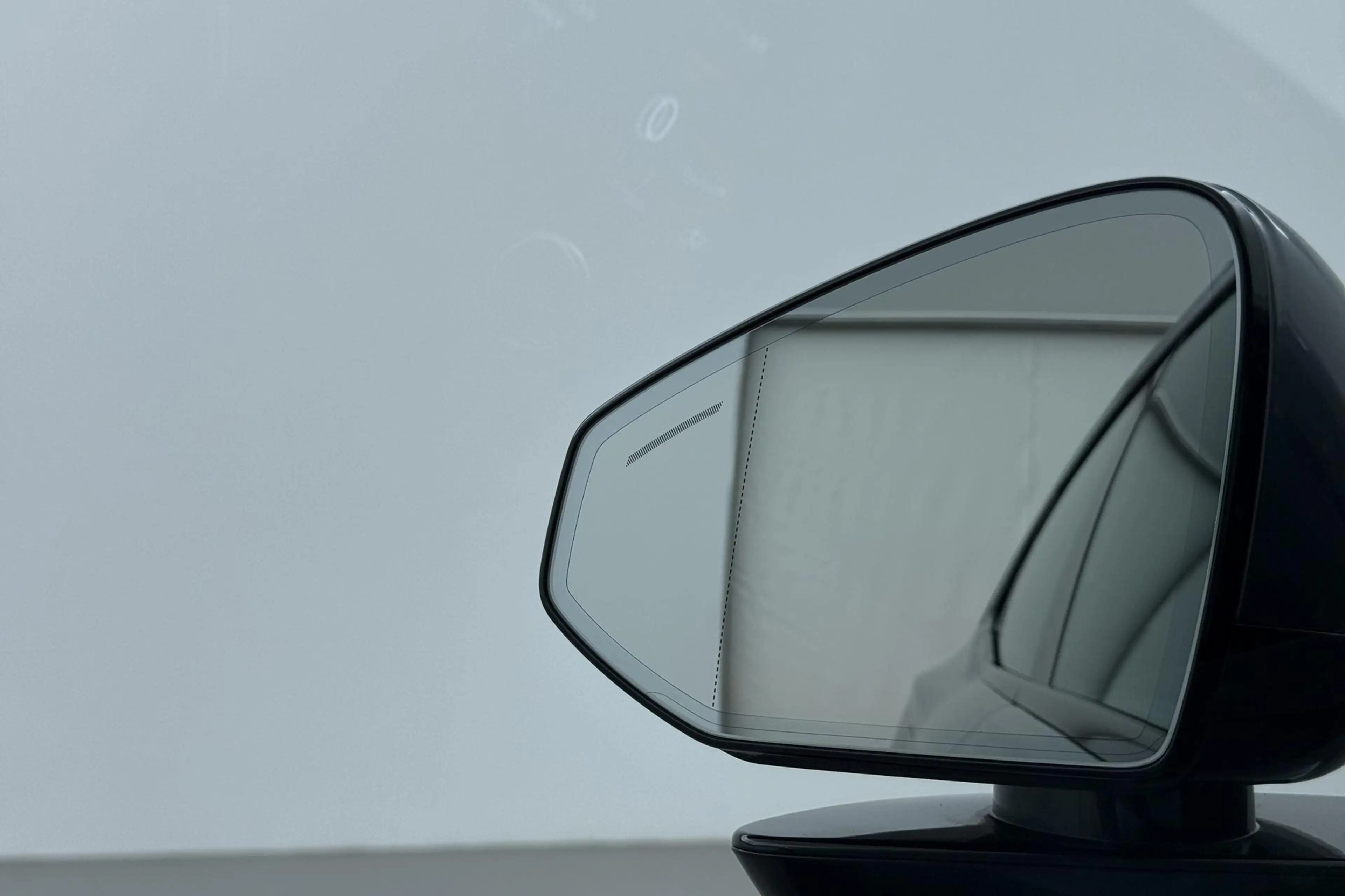 Polestar 4 Long Range Single motor Plus 100 kWh | Plus | Pilo — photo 41