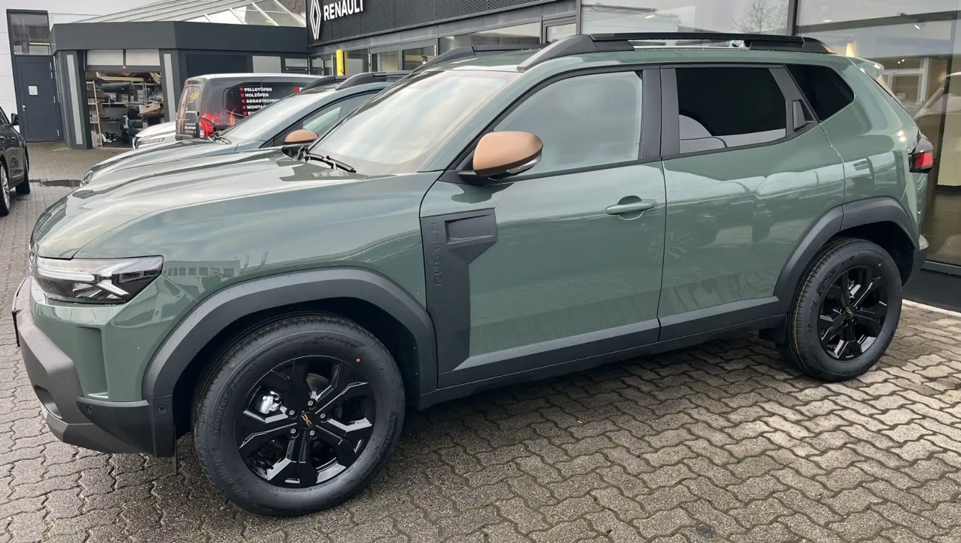Dacia Duster TCe 140 Extreme incl. Wi-räder bei Fin.* Grün - 2