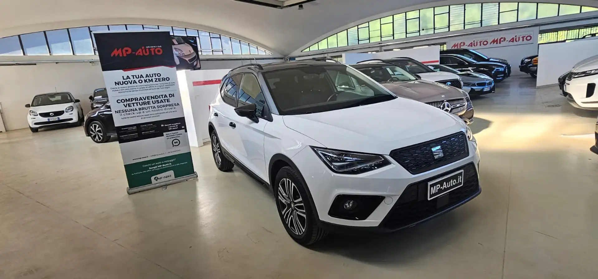 SEAT Arona Arona 1.0 EcoTSI 115 CV XCELLENCE UNICO PROPRIETA Blanco - 2