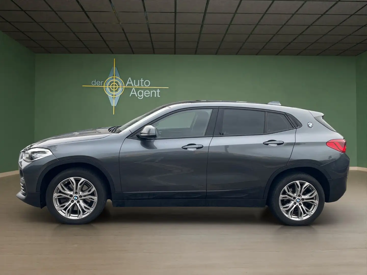 BMW X2 xDrive 20 d Navi/Lenkrad Hzg/ mtl. 149€ Grau - 2