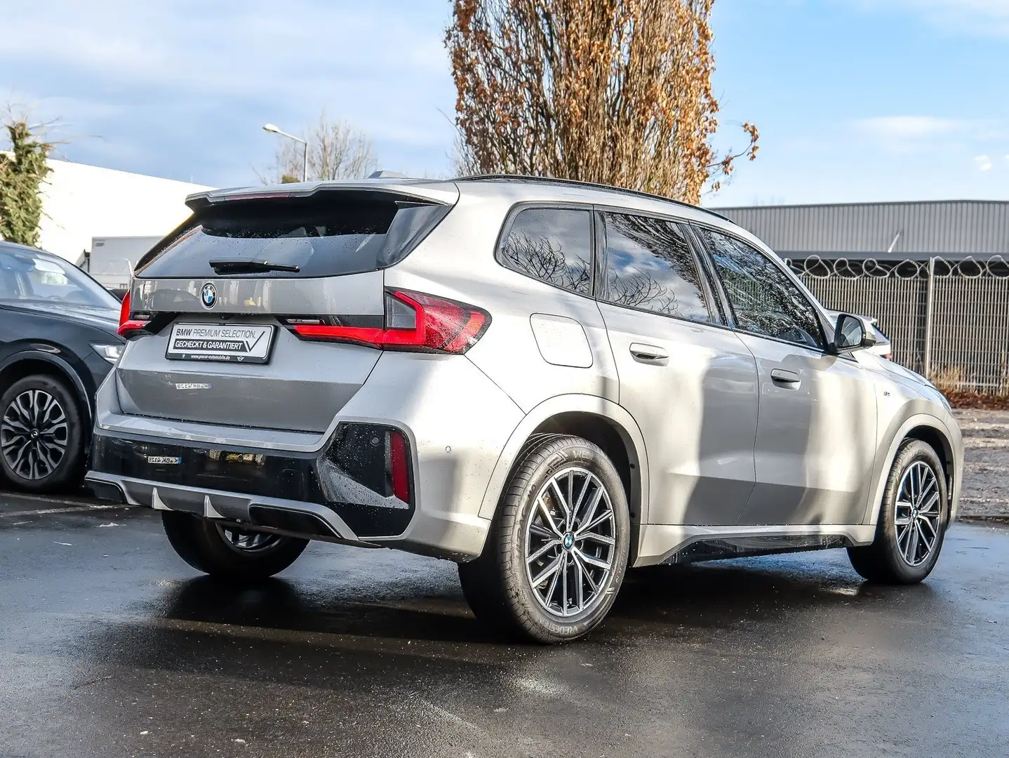 BMW X1 sDrive18i M Sport HUD PANO ACC AHK RFK NAVI Grau - 2