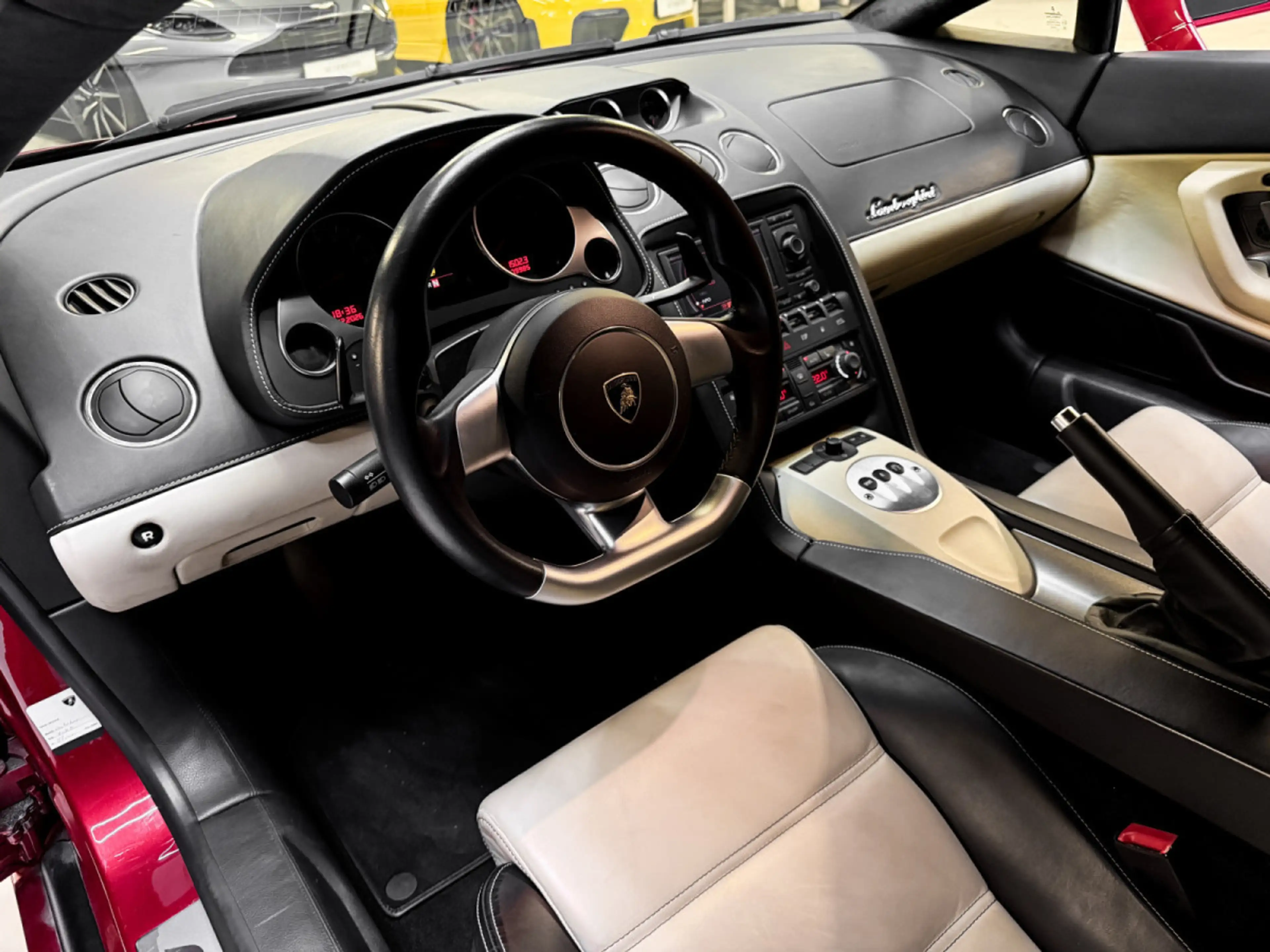 Lamborghini Gallardo 5.0 V10 Coupe 520 — photo 11