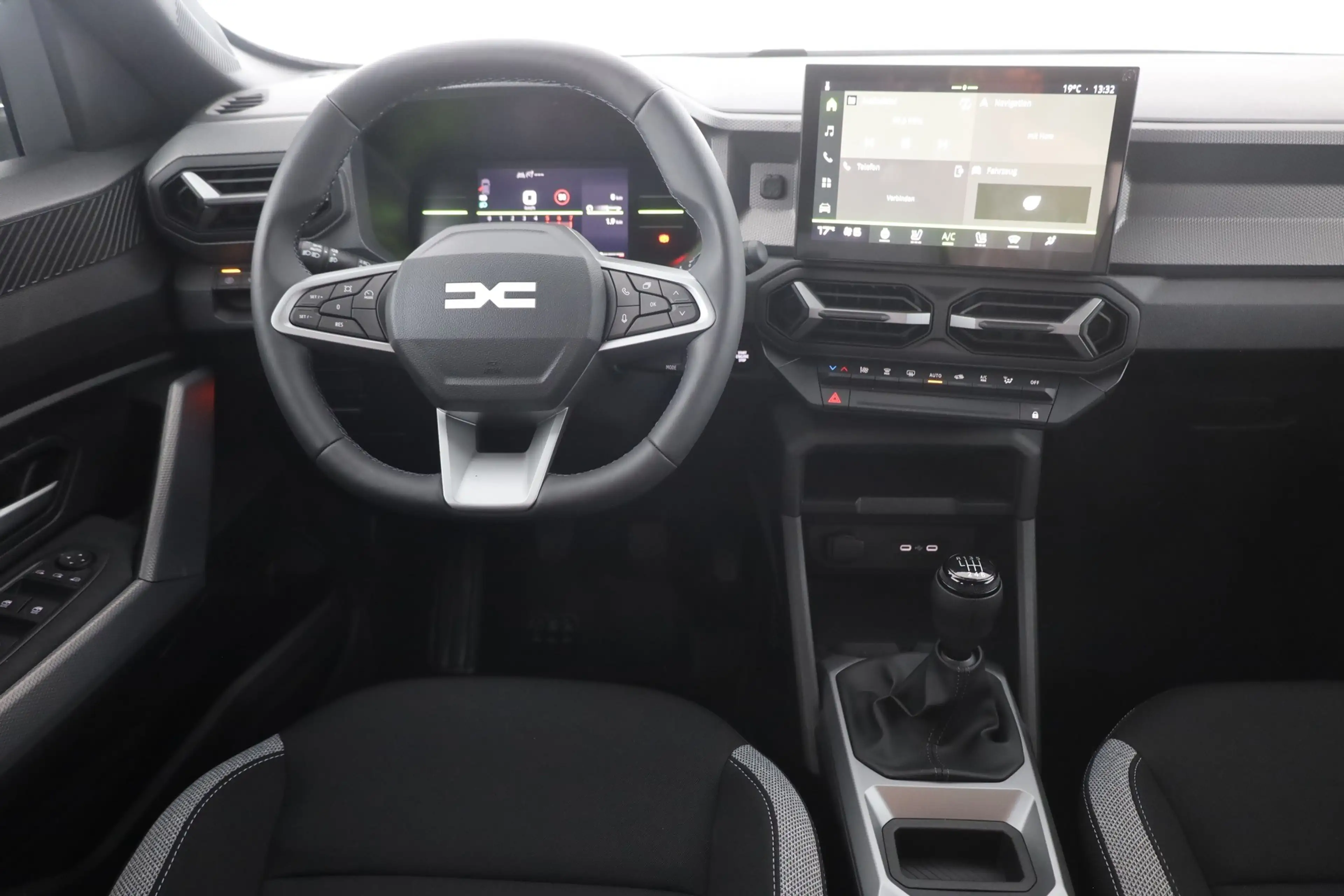Dacia Duster Journey mHev 140 LED Navi Kamera — photo 10