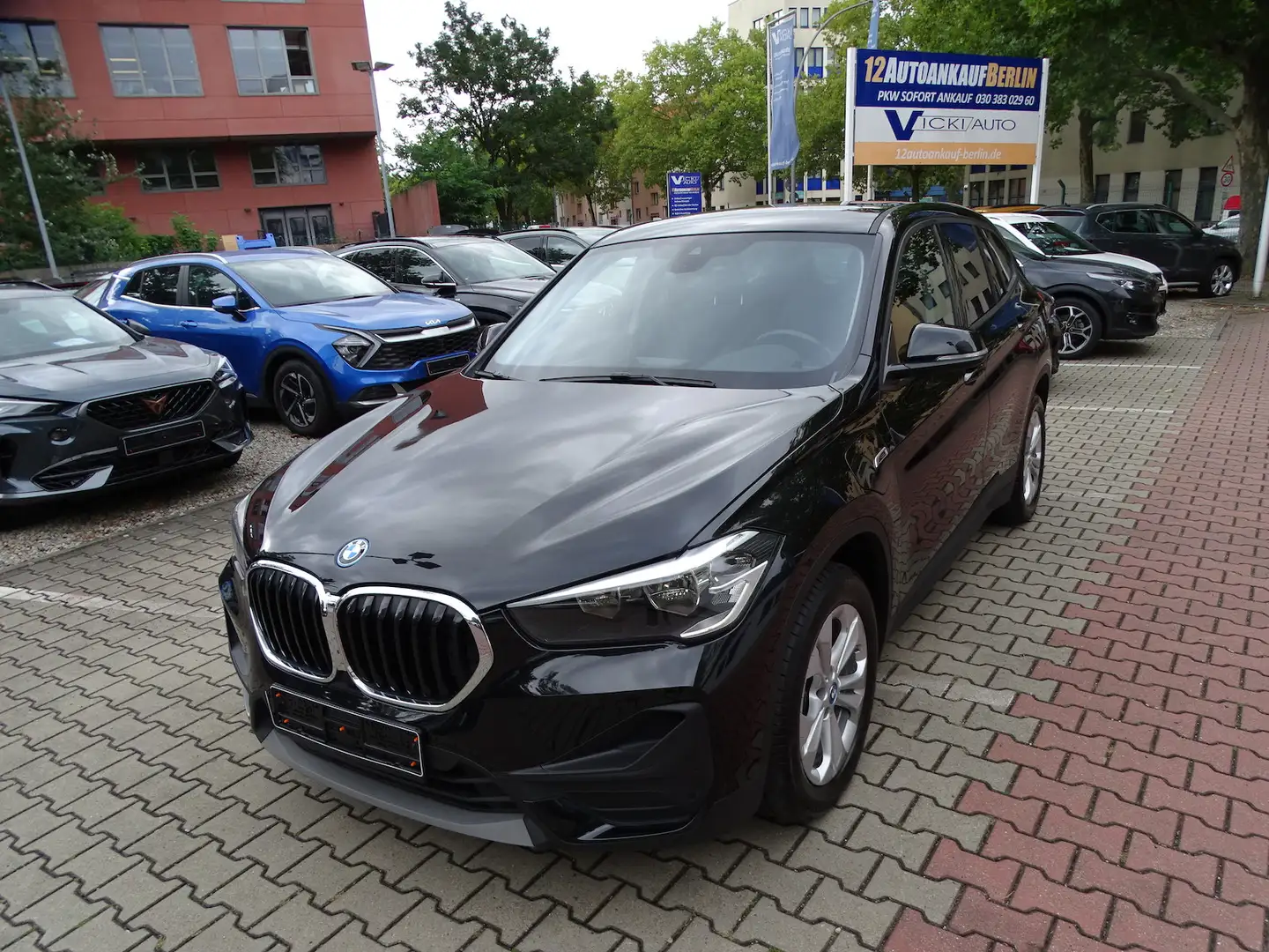 BMW X1 xDrive 25 e Advantage Automatik Hybrid Noir - 1