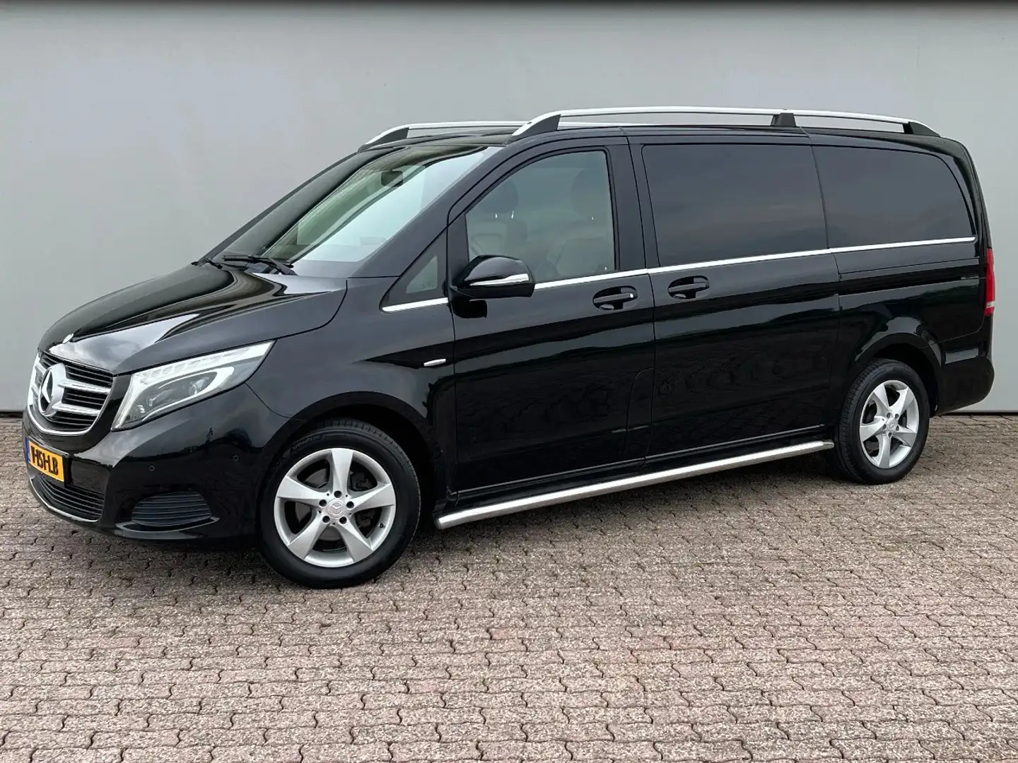 Mercedes-Benz V 220 BlueTec | LANG DC | BIJZONDERE uitvoering! Zwart - 1