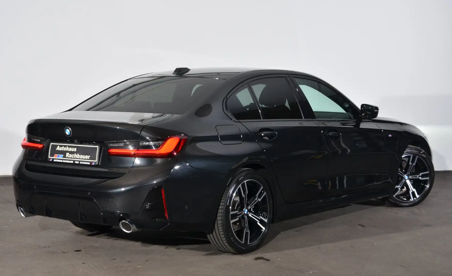 BMW 318 d Schwarz - 2