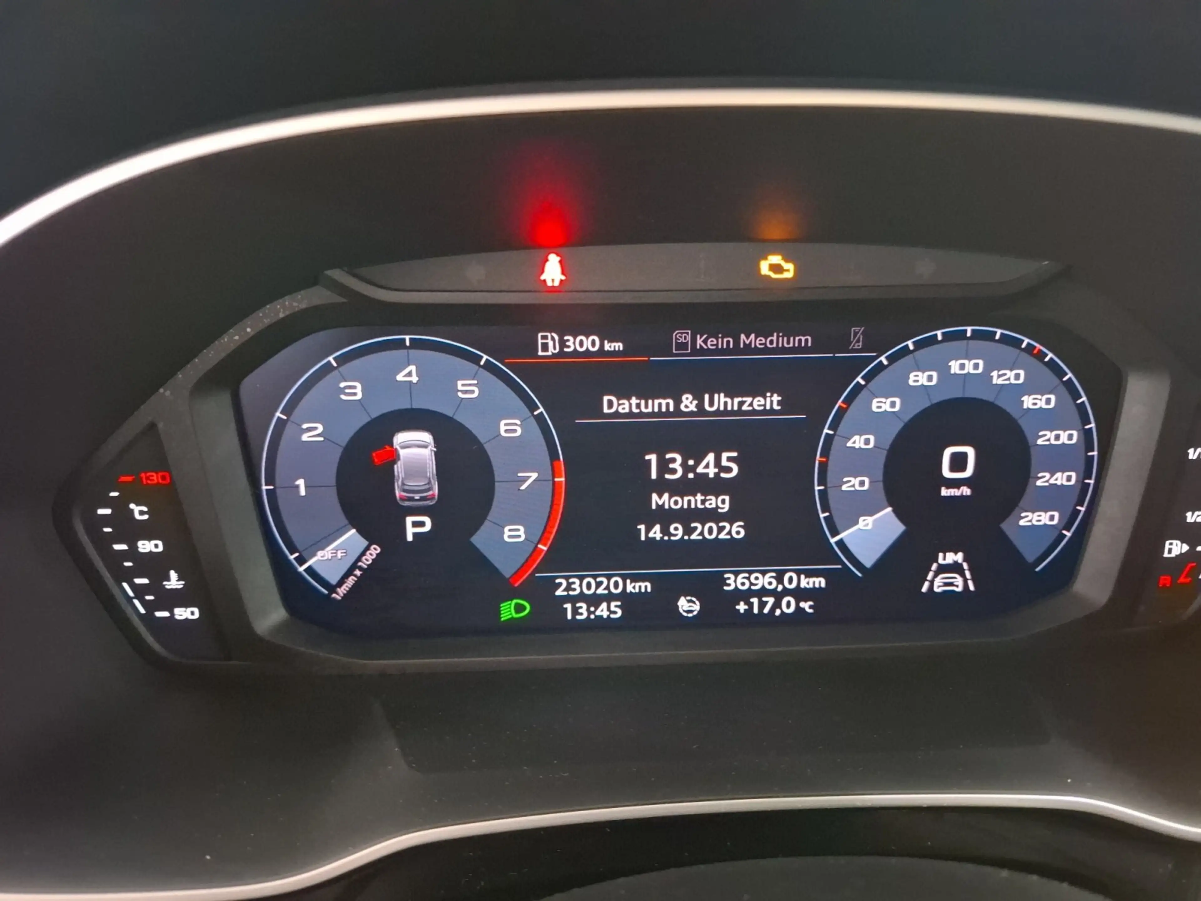Audi Q3 40 TFSI quattro RFK Einparkhilfe v. & h. — photo 12
