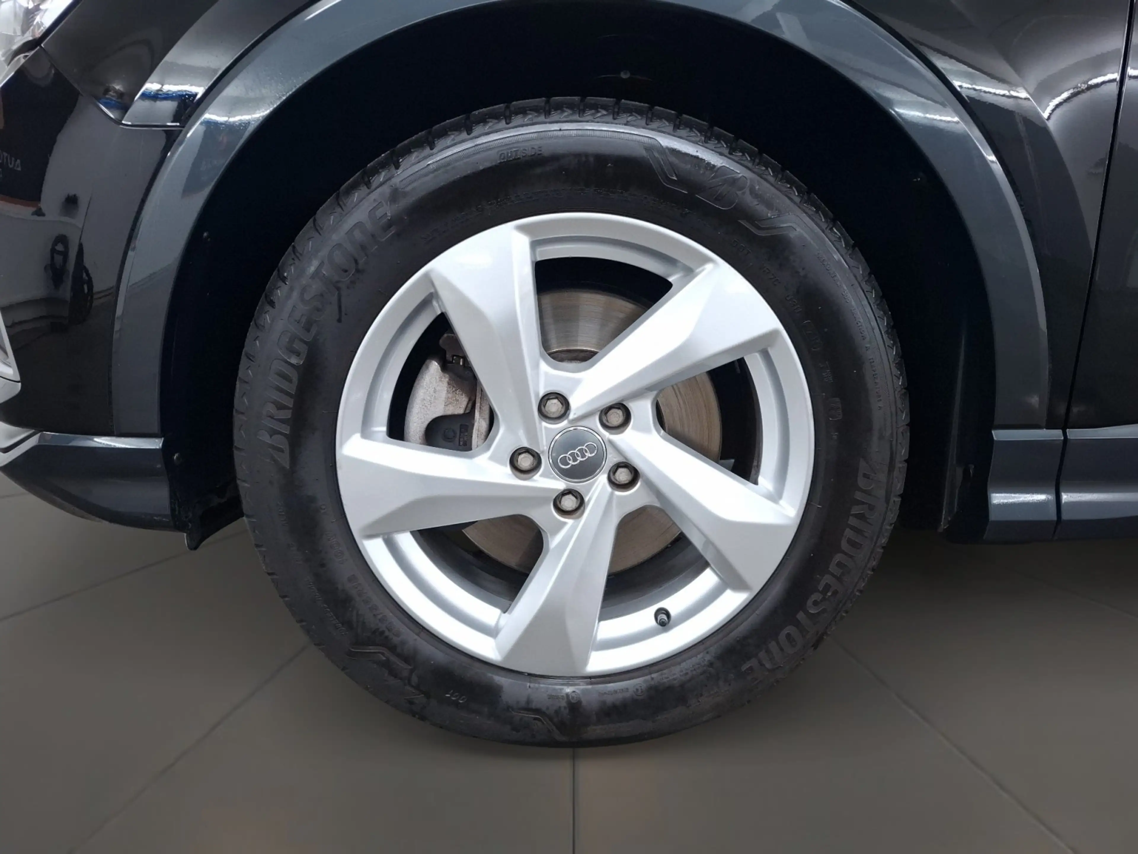 Audi Q3 40 TFSI quattro RFK Einparkhilfe v. & h. — photo 6
