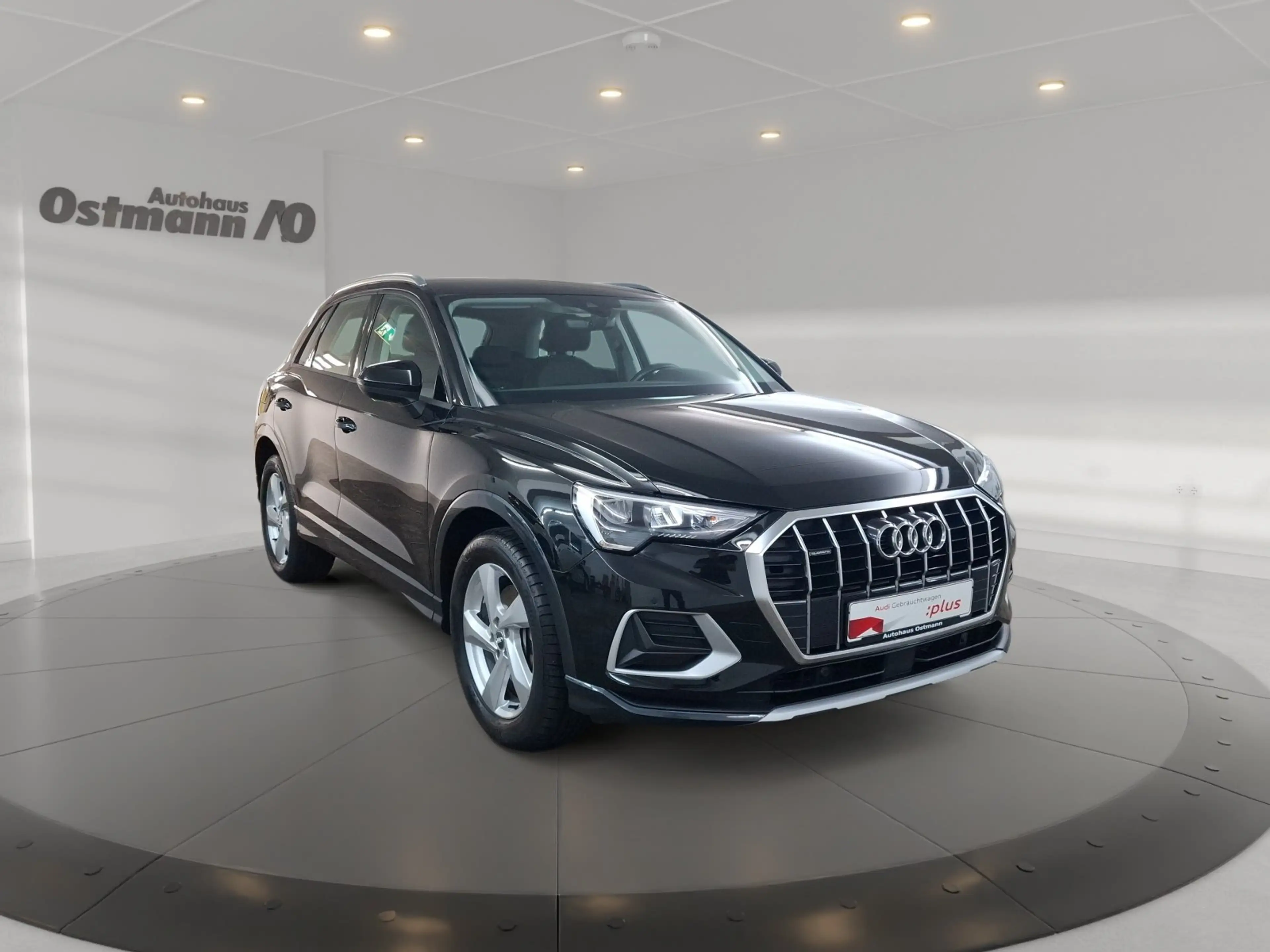 Audi Q3 40 TFSI quattro RFK Einparkhilfe v. & h. — photo 5