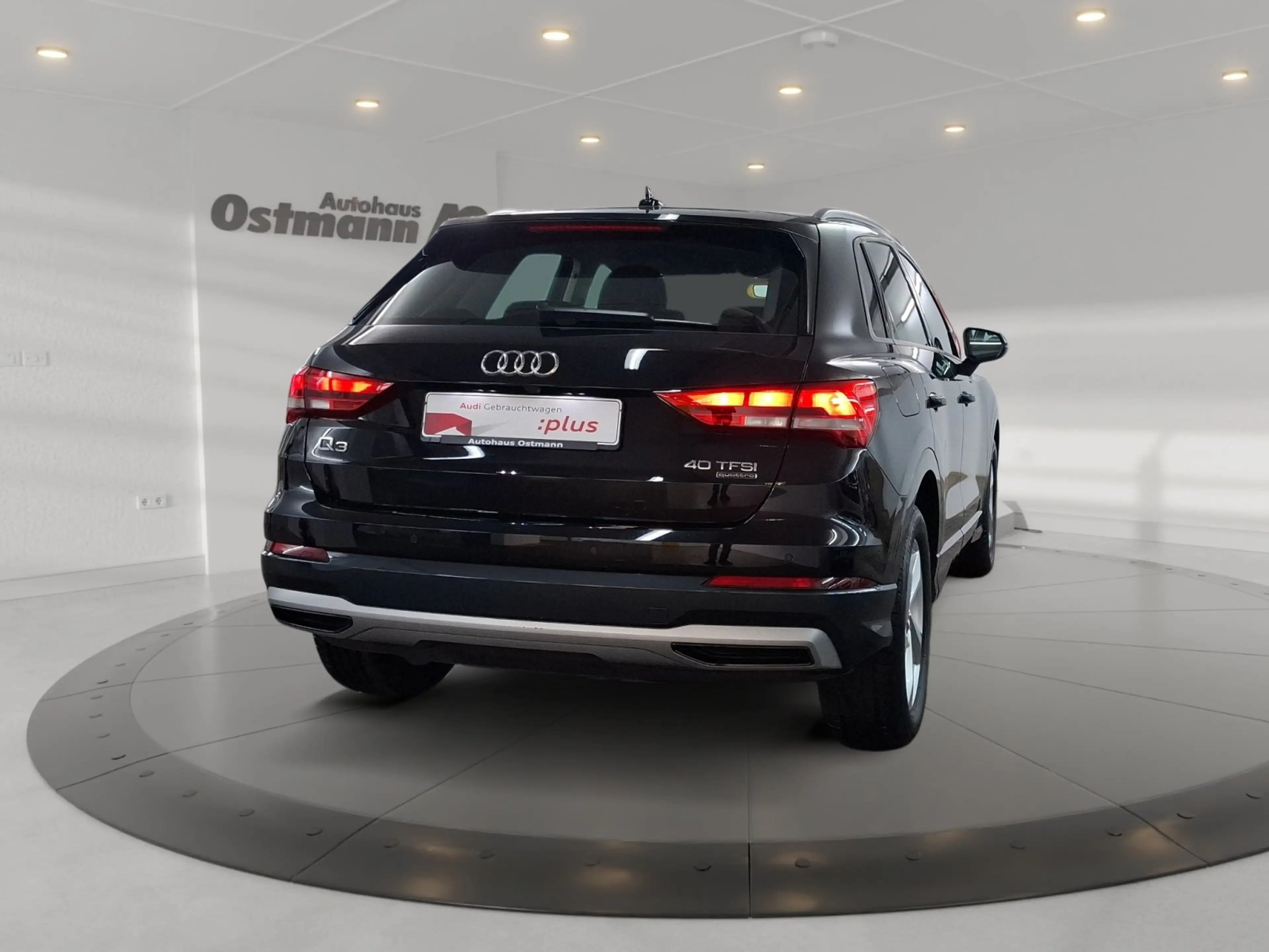 Audi Q3 40 TFSI quattro RFK Einparkhilfe v. & h. — photo 4