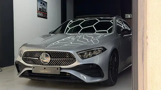 Mercedes-Benz A 180 Classe A RESTYLING 2023 180d AMG Line Premium Plus auto