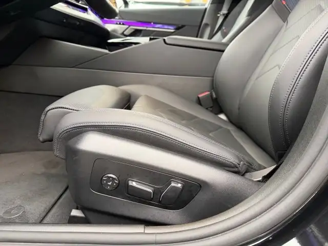 BMW 520 i Touring Ansicht 14