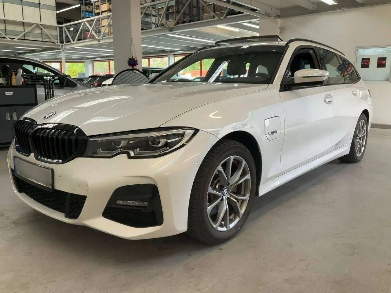 BMW 320