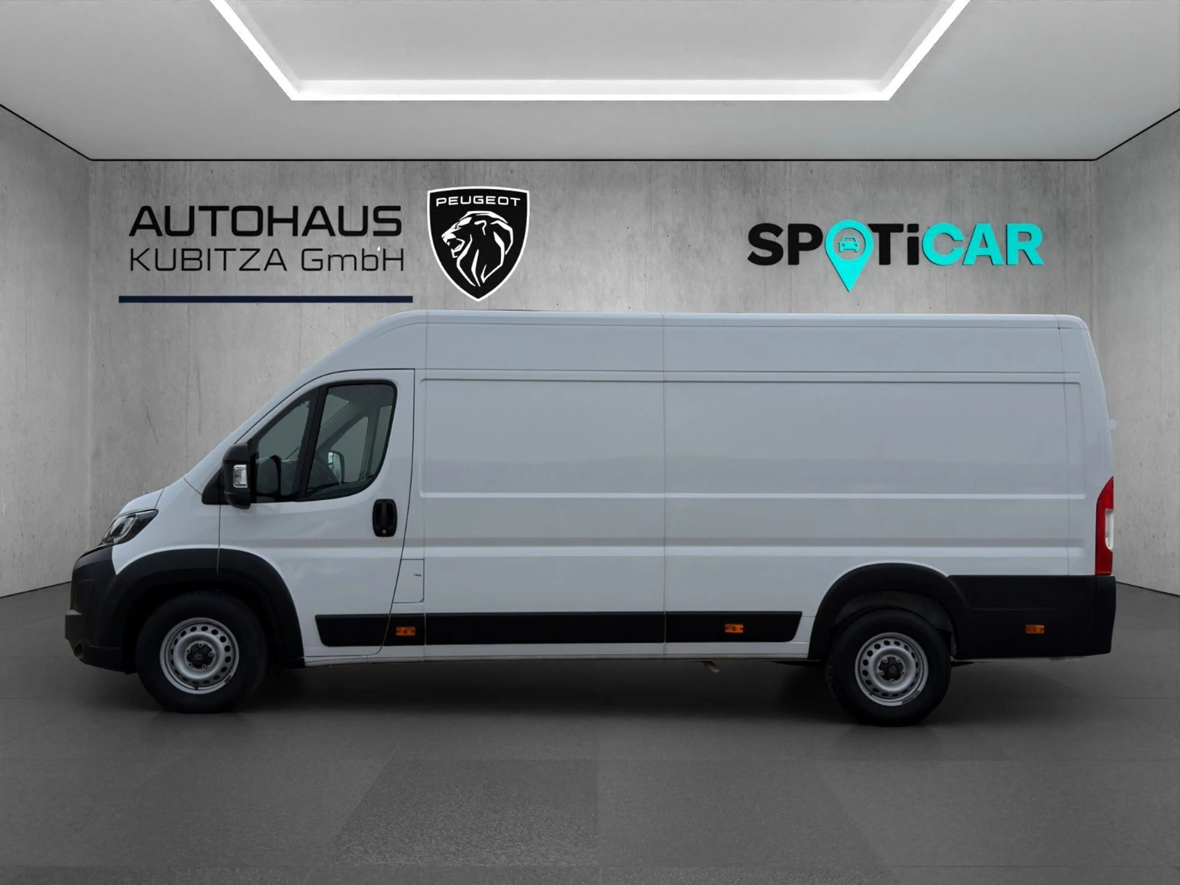 Peugeot Boxer KW 435 L4H2 HDi 180 EAT8 — photo 4