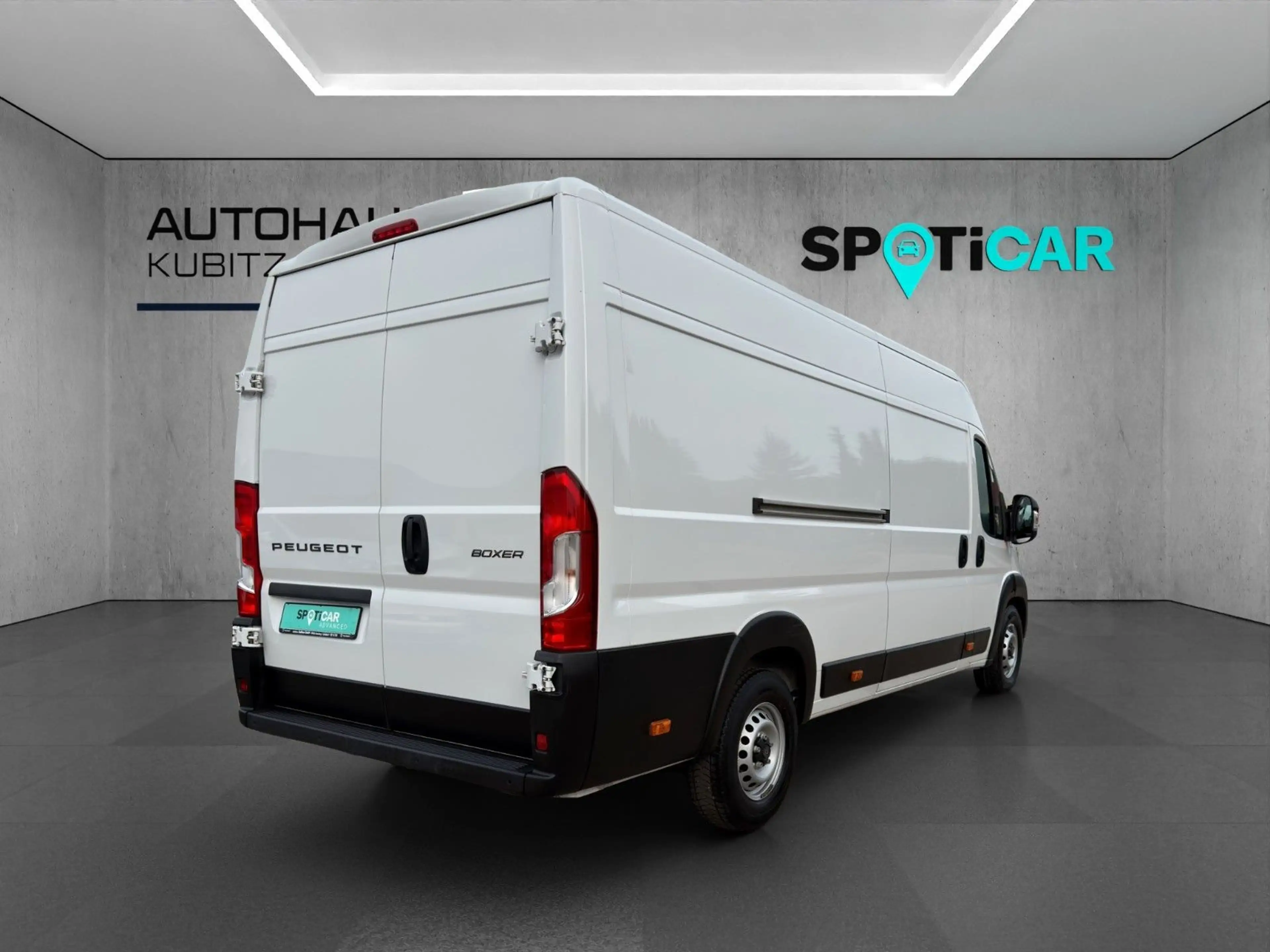 Peugeot Boxer KW 435 L4H2 HDi 180 EAT8 — photo 7