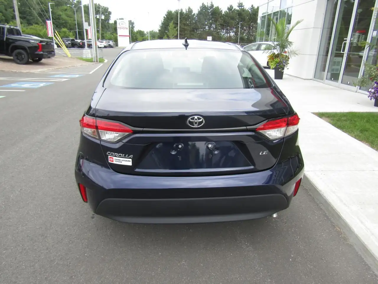 Toyota Corolla снимка Toyota Corolla