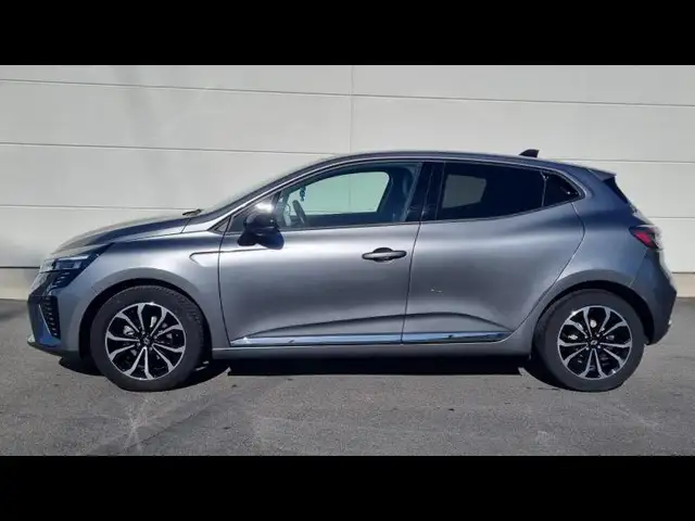 Renault Clio view 8