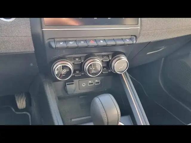 Renault Clio view 15