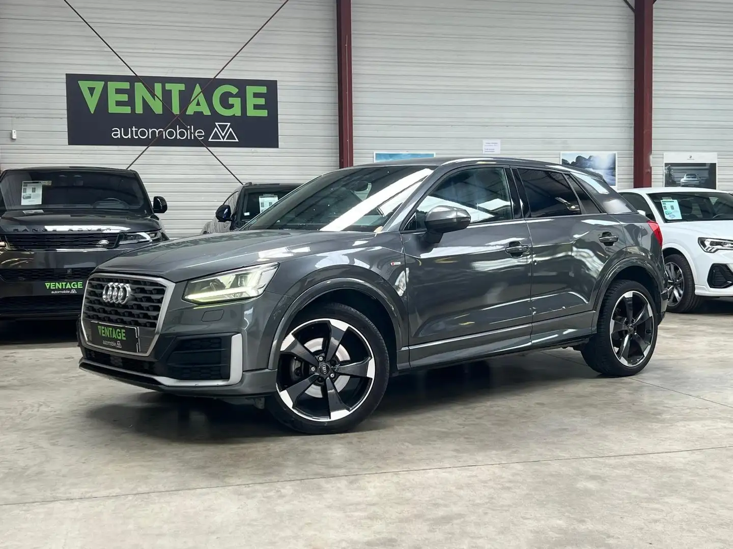 Audi Q2 1.4l tfsi s-line 150 ch s-tronic Gris - 1