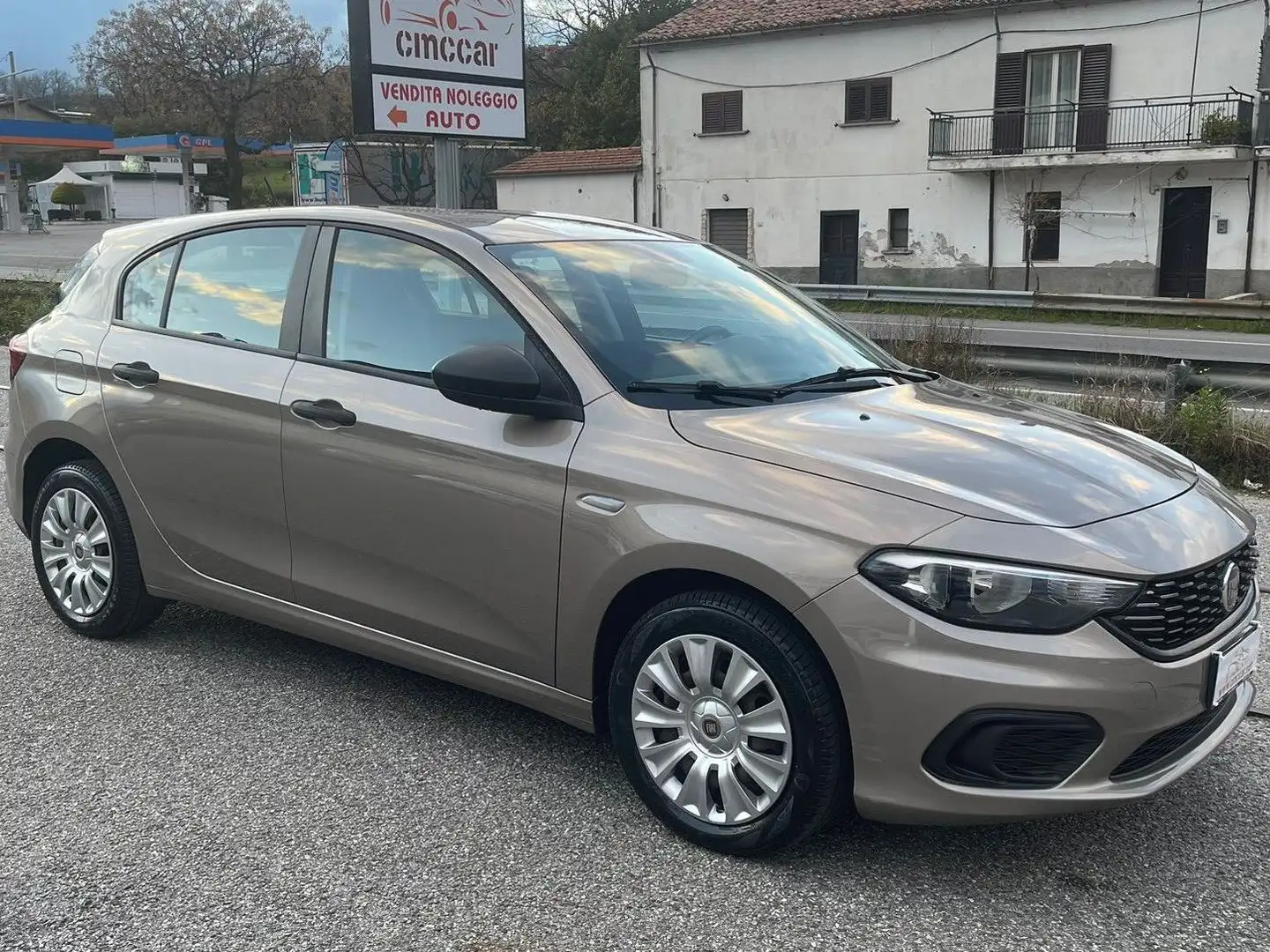 Fiat Tipo Tipo 5p 1.3 mjt Business s Goud - 2