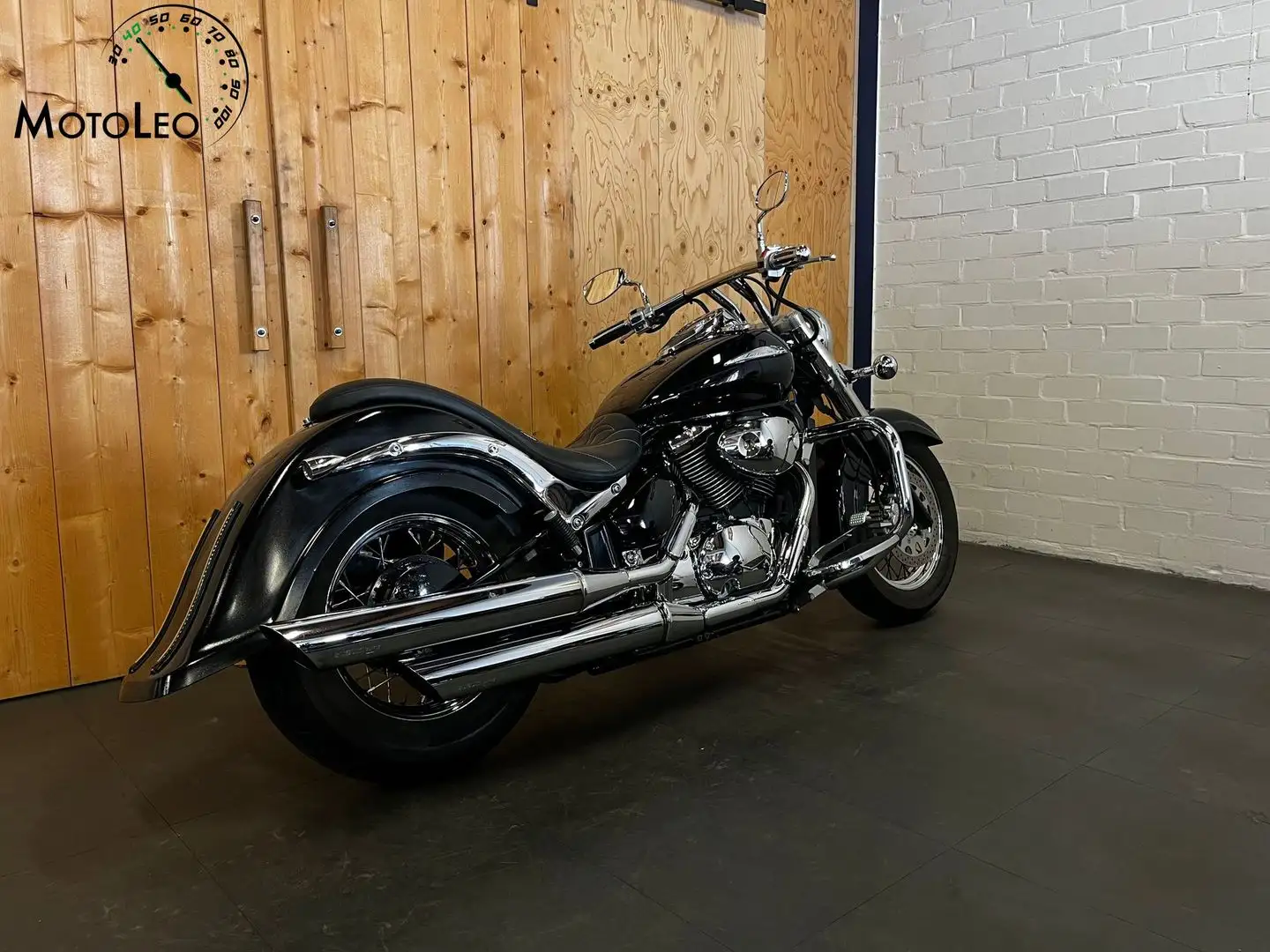 Suzuki VL 800 VOLUSIA Zwart - 2