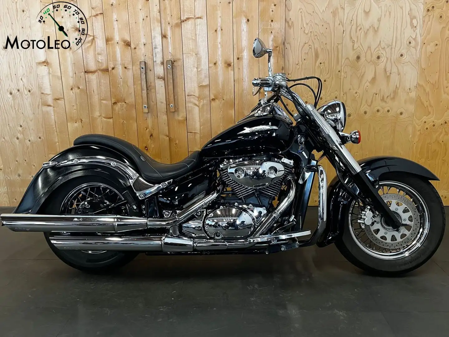 Suzuki VL 800 VOLUSIA Noir - 1