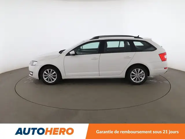 Skoda Octavia view 3