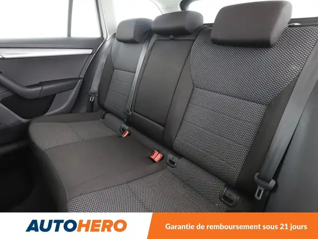 Skoda Octavia view 14