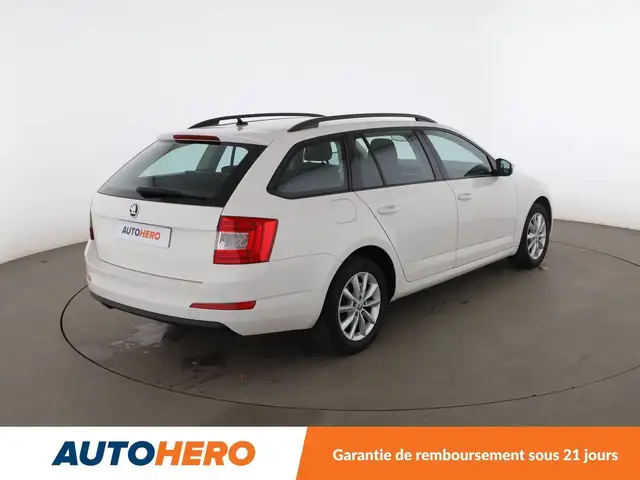 Skoda Octavia view 6