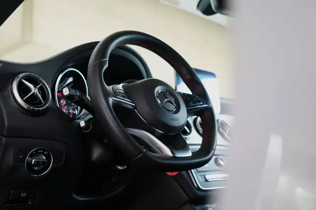 Mercedes-Benz CLA view 22