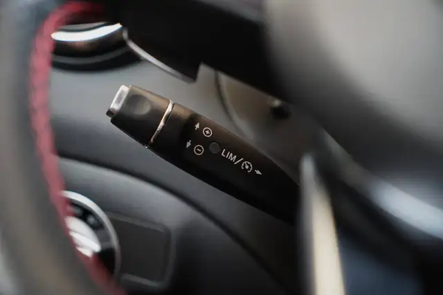 Mercedes-Benz CLA view 25