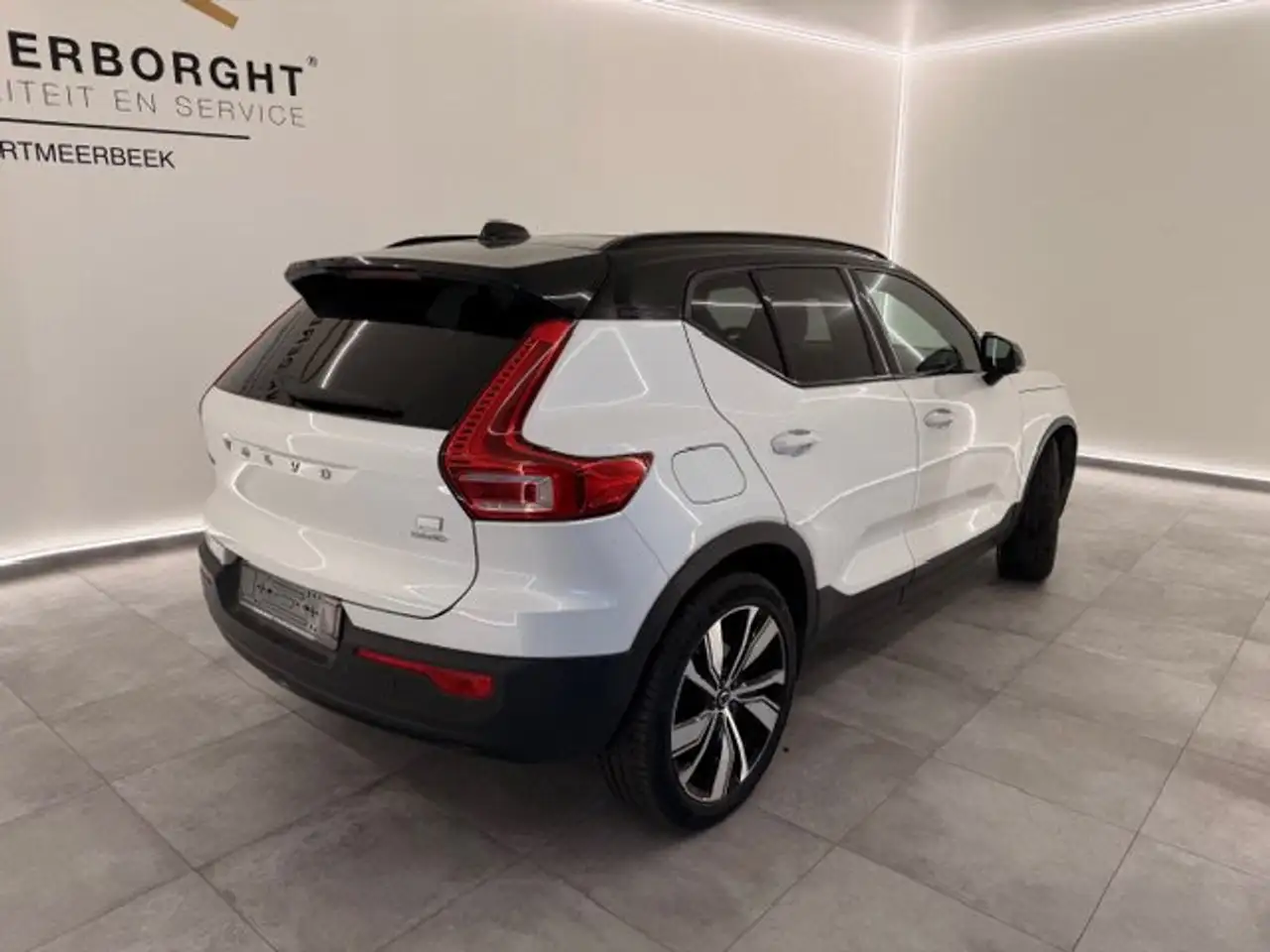 2022 Volvo XC40 R-DESIGN PHEV AUTOMAAT LEDER PANO DAK 49000KM!!!, photograph 5