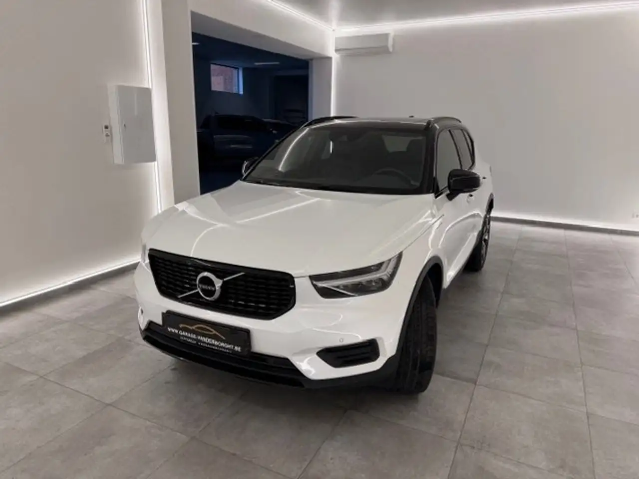 2022 Volvo XC40 R-DESIGN PHEV AUTOMAAT LEDER PANO DAK 49000KM!!!, photograph 3