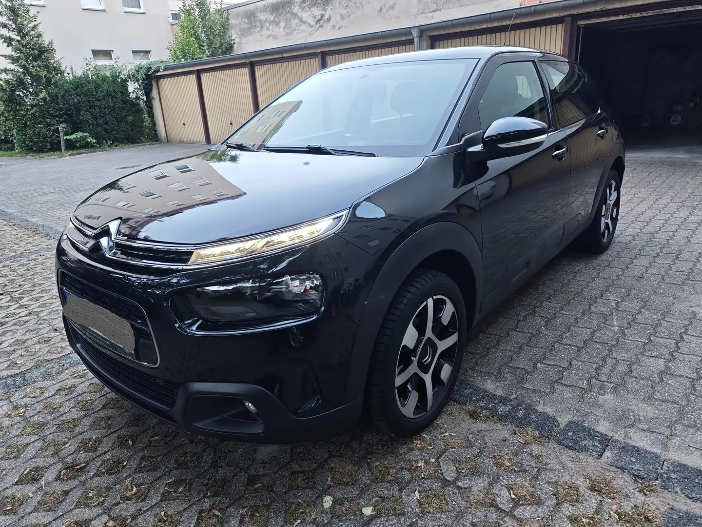 Citroen C4 Cactus Citroën C4 Cactus 110PS Feel EPH KameraKlimaAHK Černá - 1