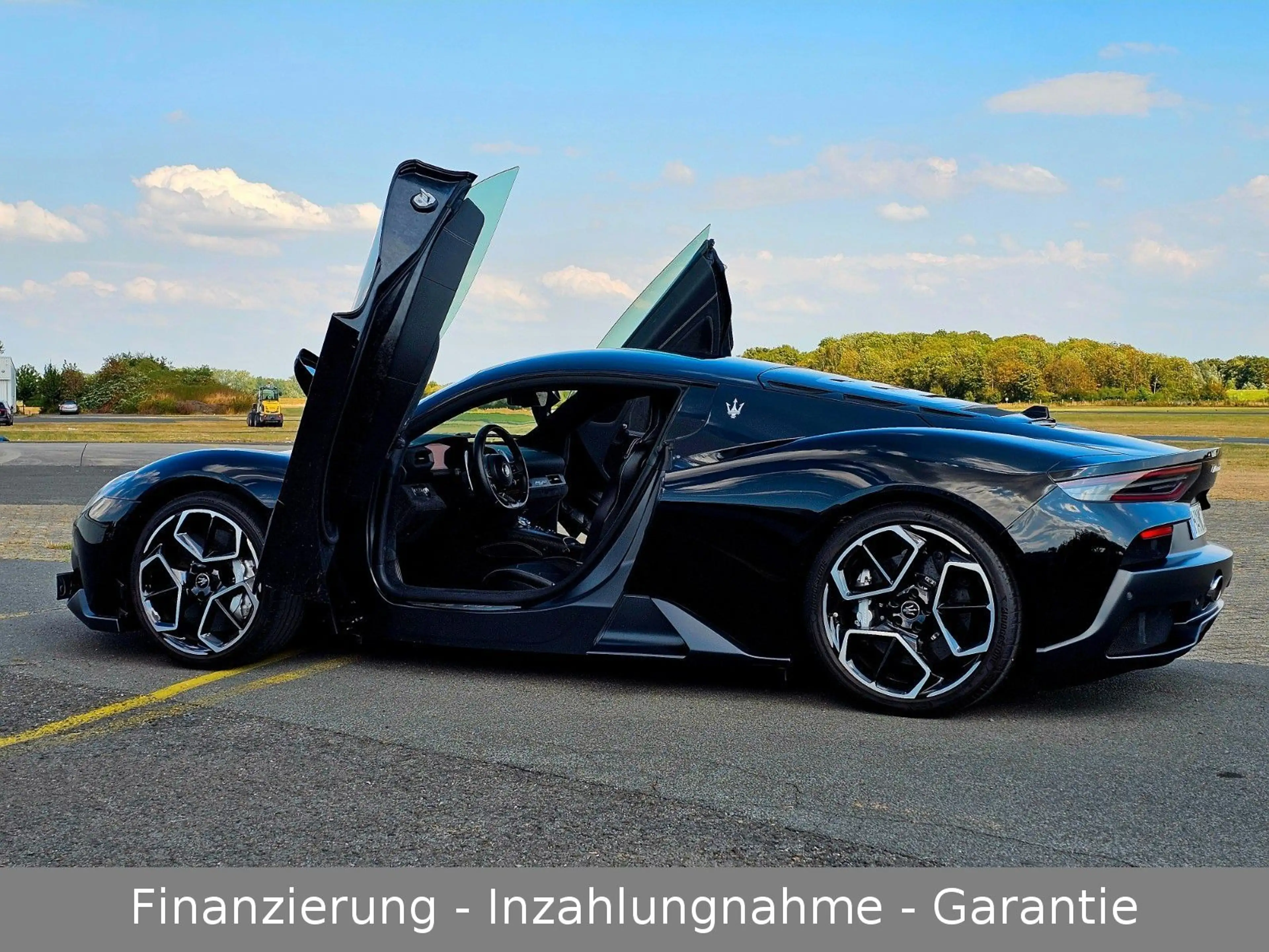 Maserati MC20 3.0 V6 DCT Carbon LIFT 1. Hand & wenig Km! — photo 7