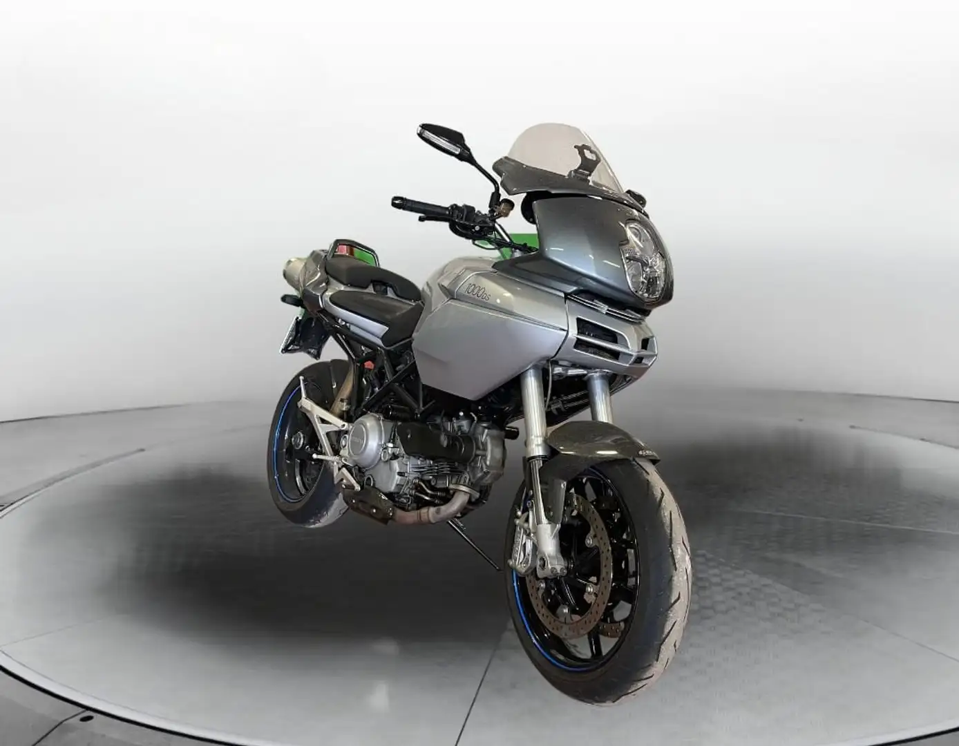 Ducati Multistrada 1000 - 1