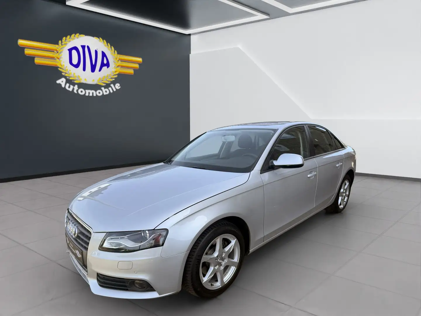 Audi A4 2.0 TFSI Ambition Automatik Grau - 1